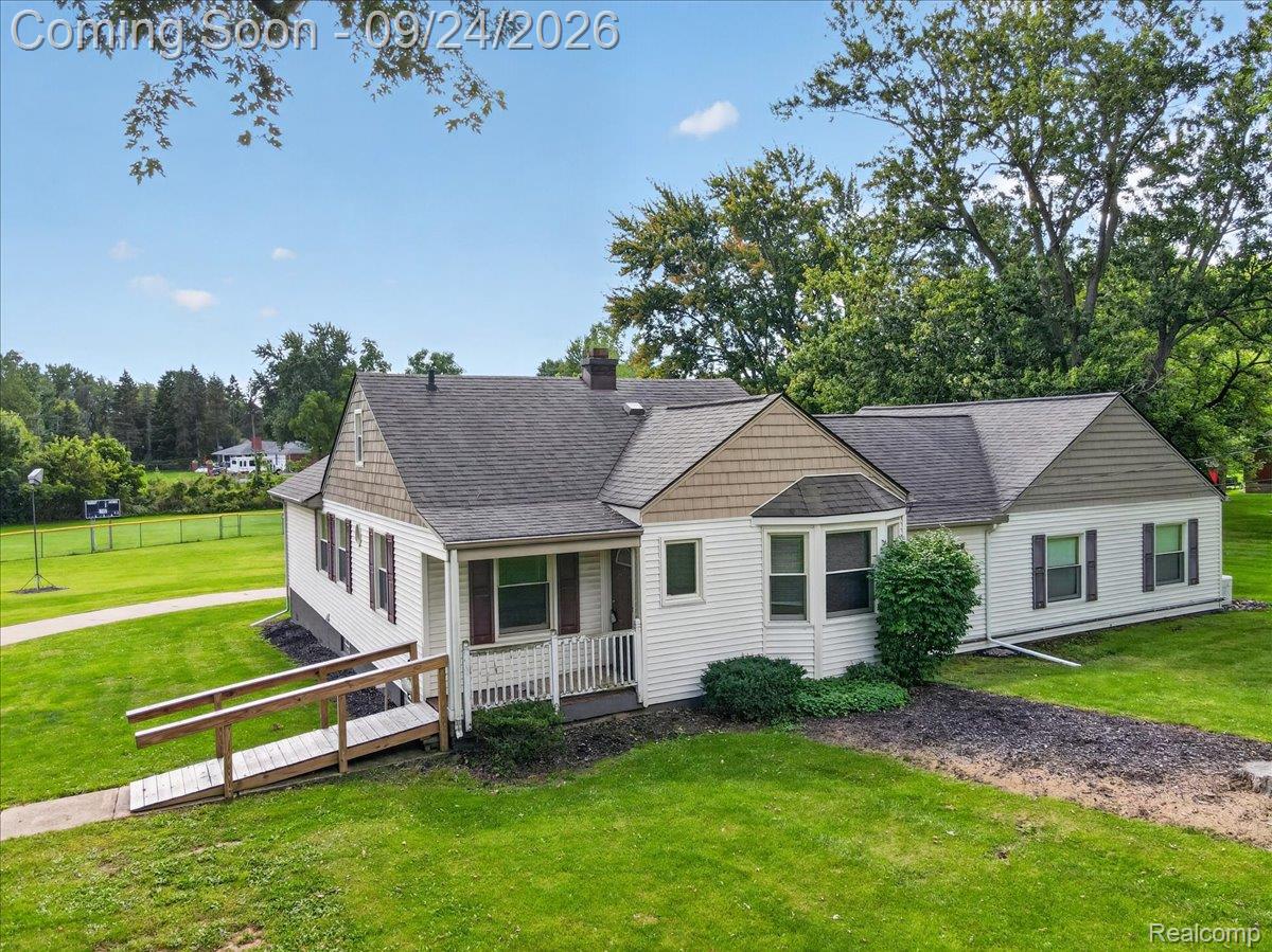 401 Lehigh Road Property Photo 2