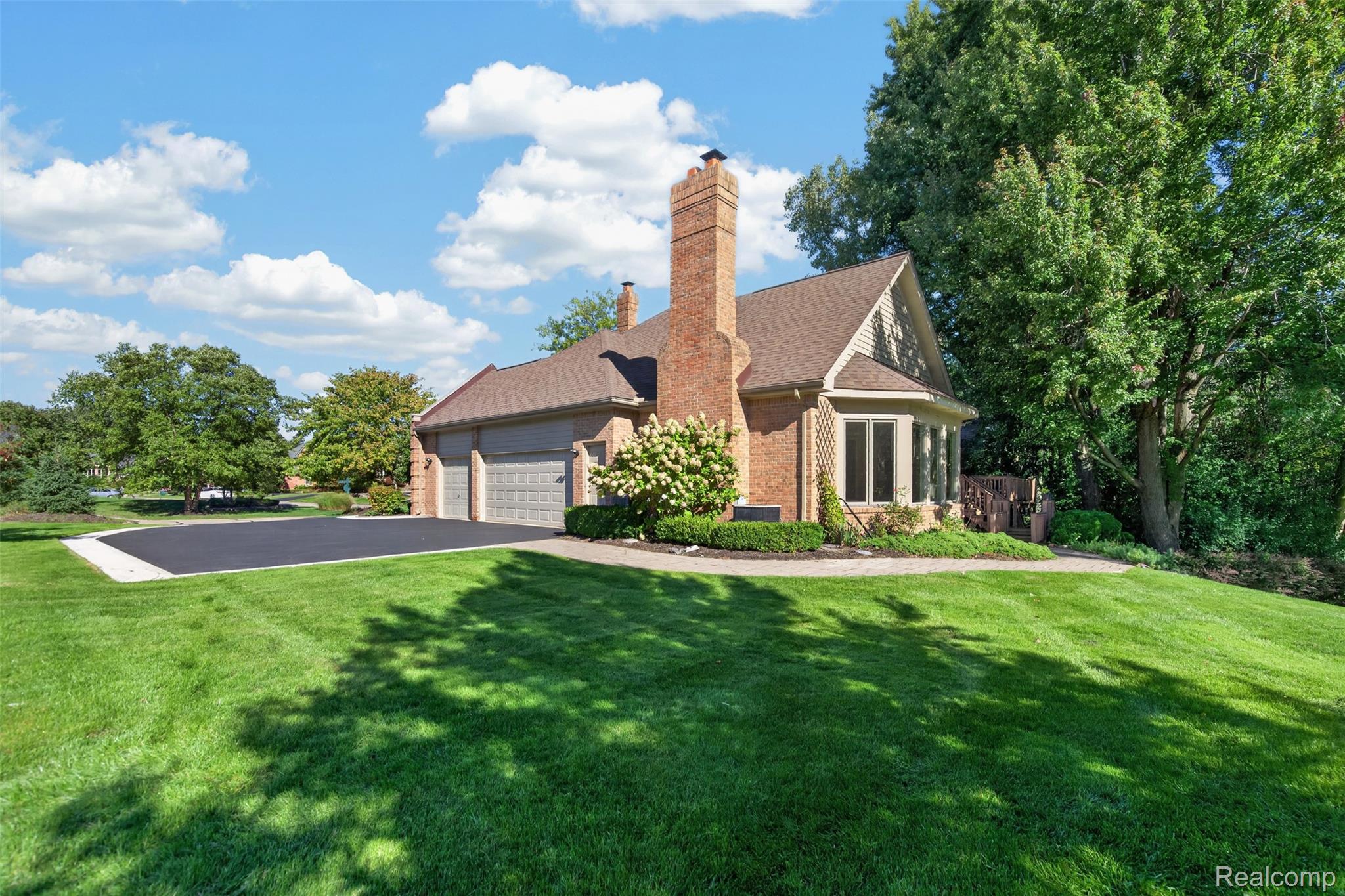3653 Cedar Brook Drive Property Photo 4
