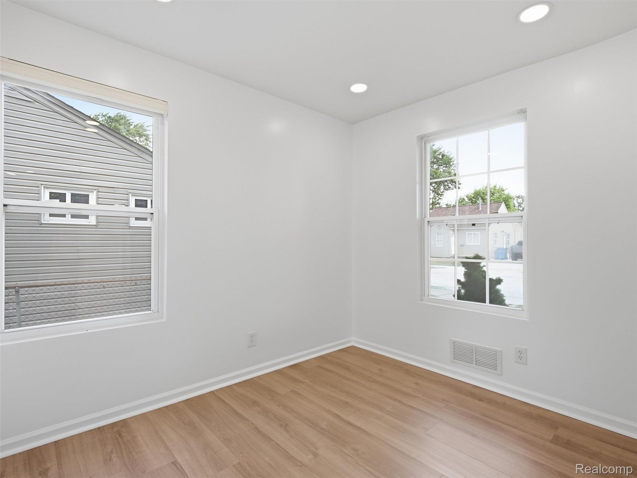 26545 Brush Street Property Photo 15