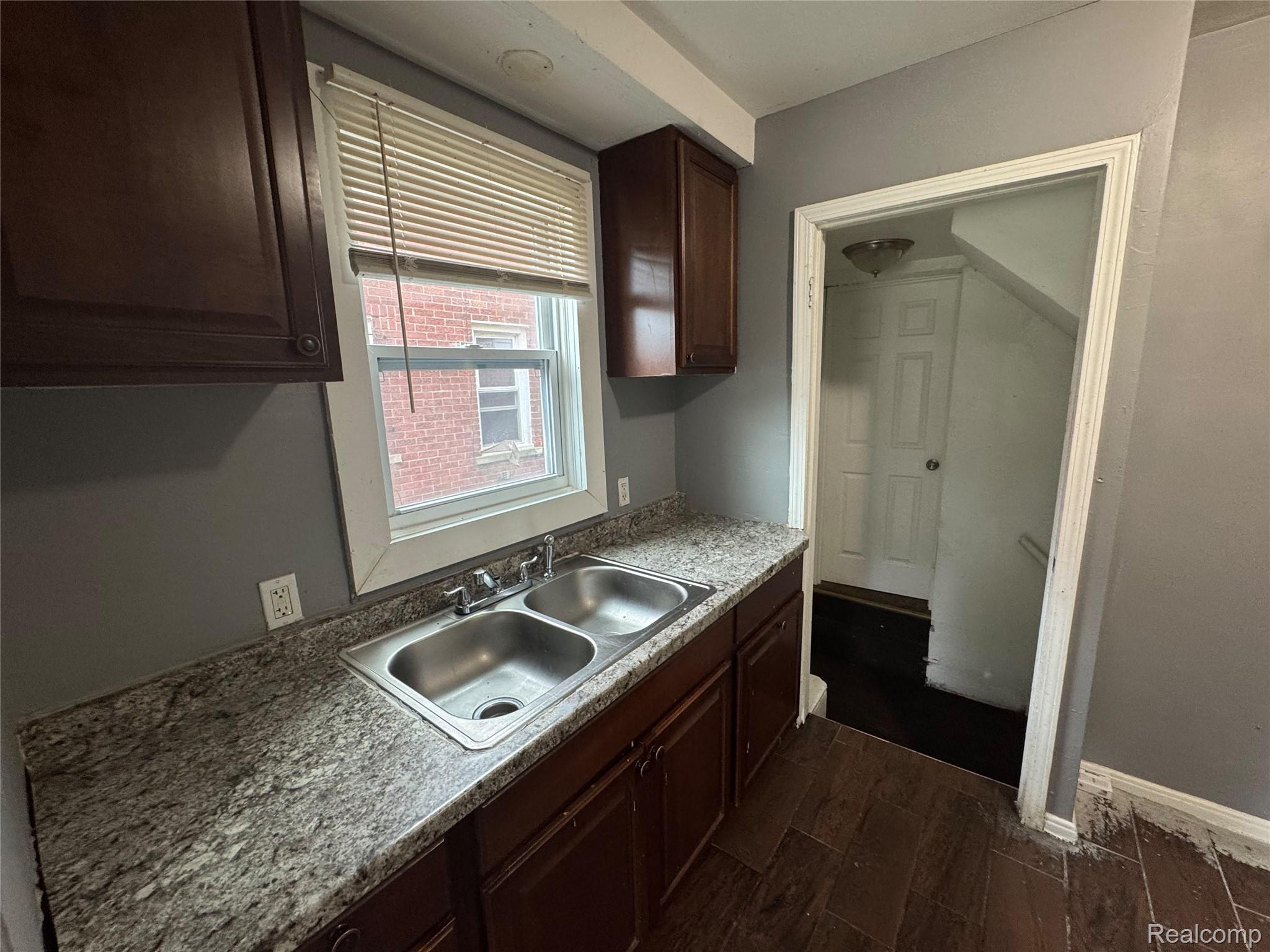 18925 Runyon Street Property Photo 4