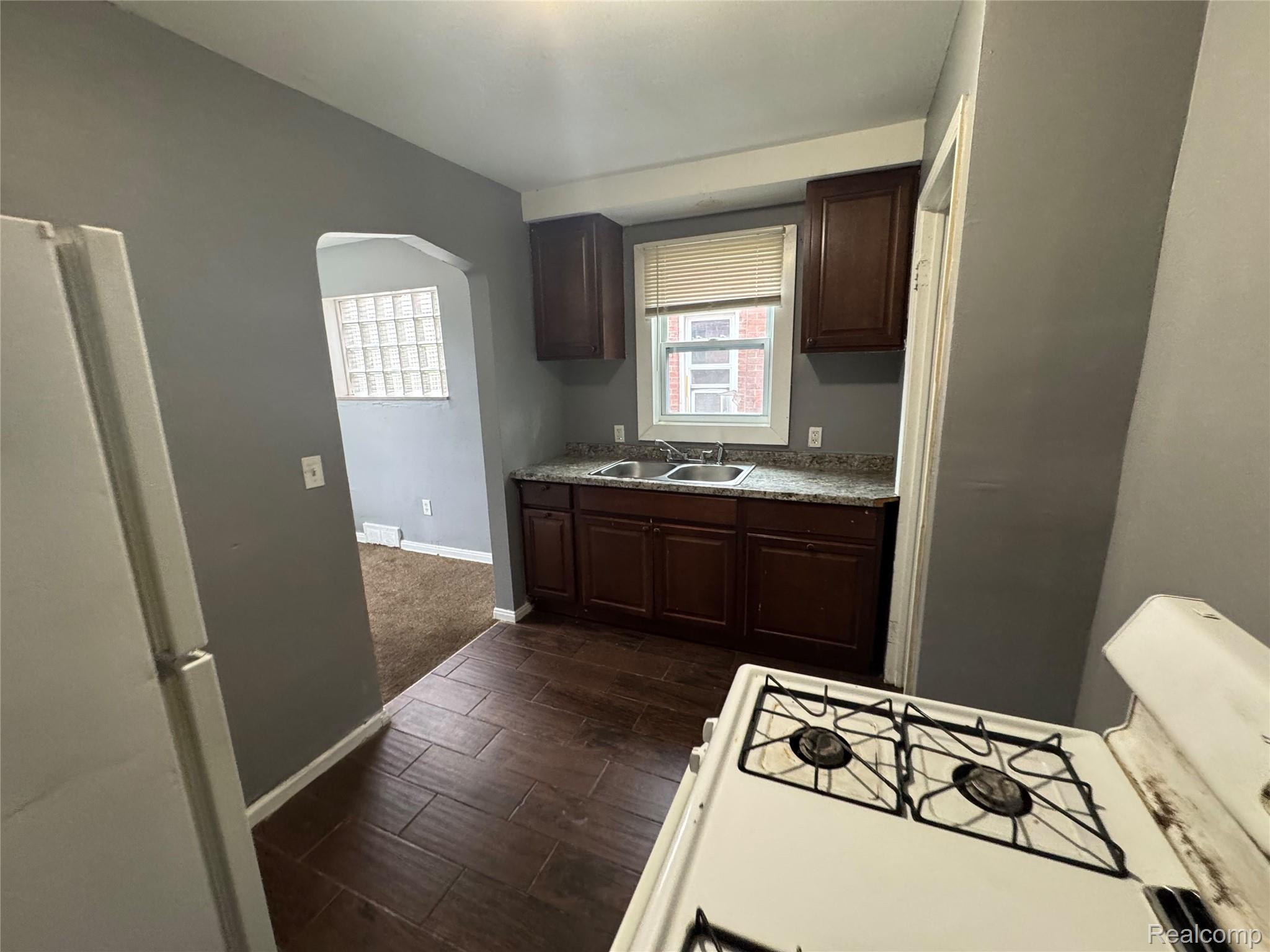18925 Runyon Street Property Photo 5