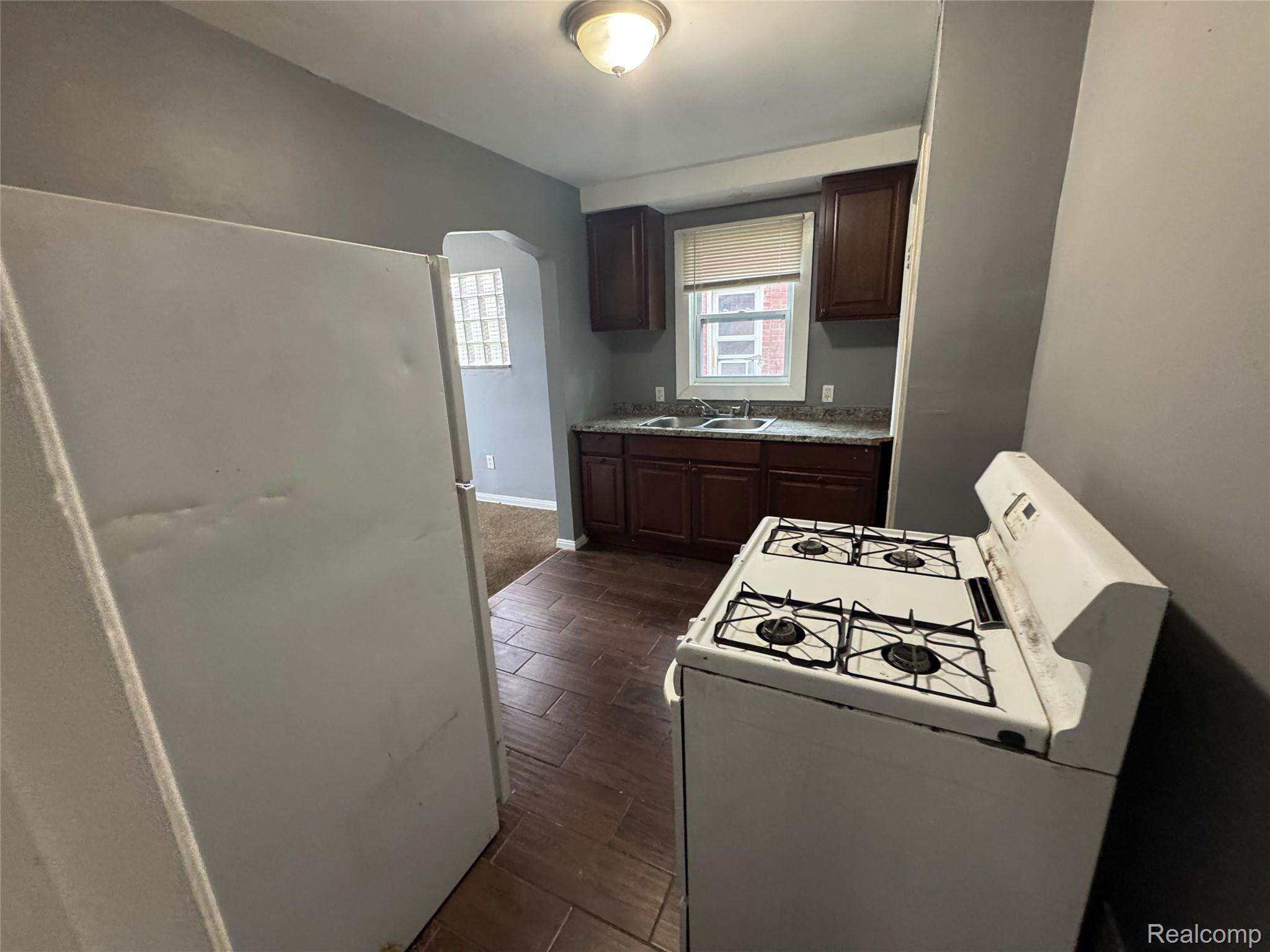 18925 Runyon Street Property Photo 6