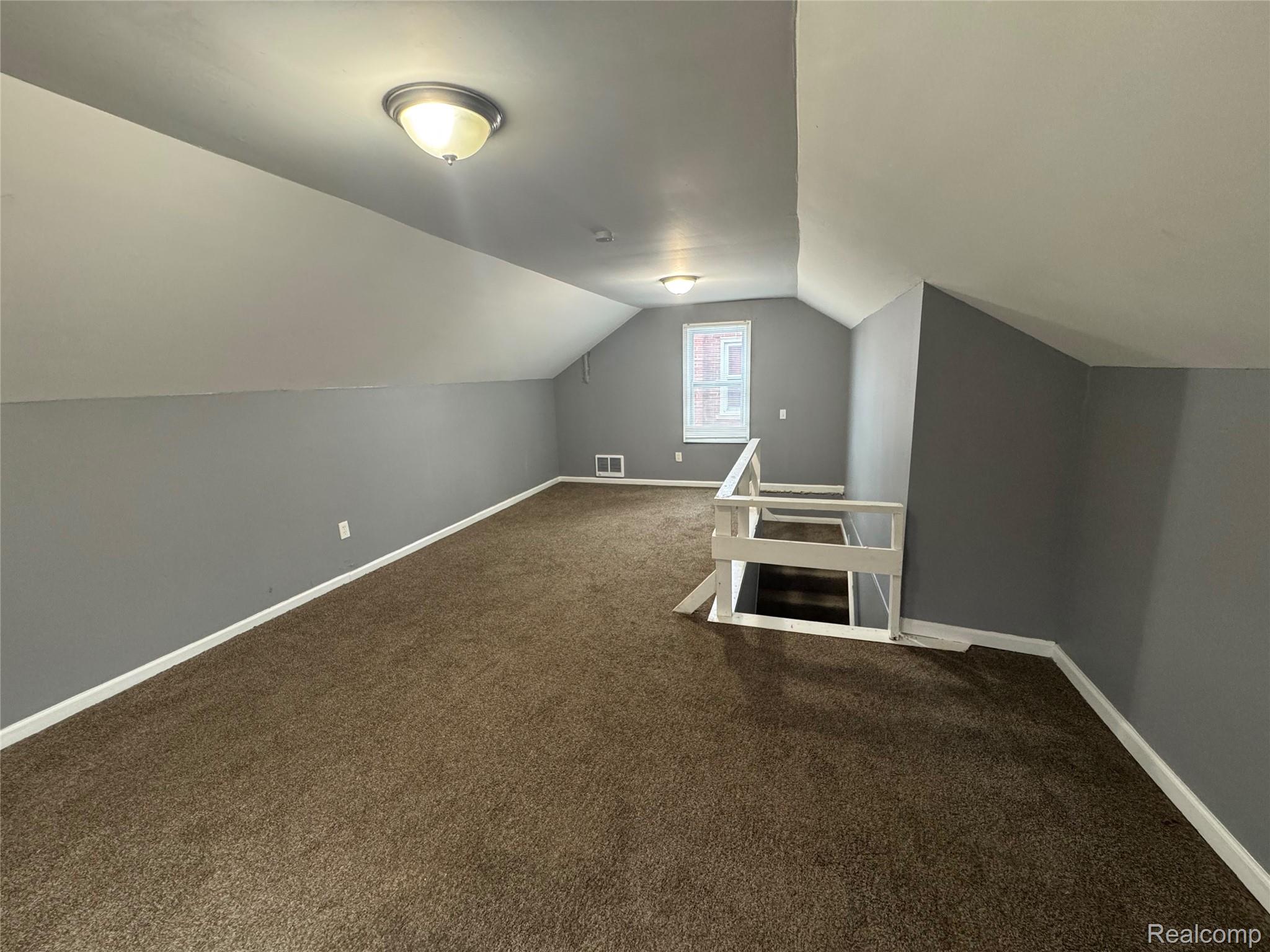 18925 Runyon Street Property Photo 9