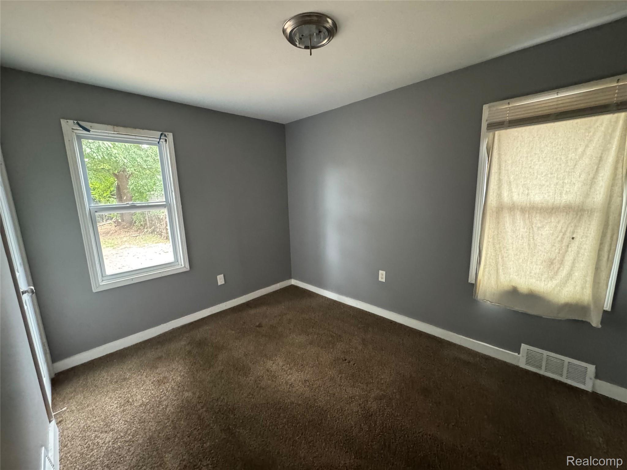 18925 Runyon Street Property Photo 10