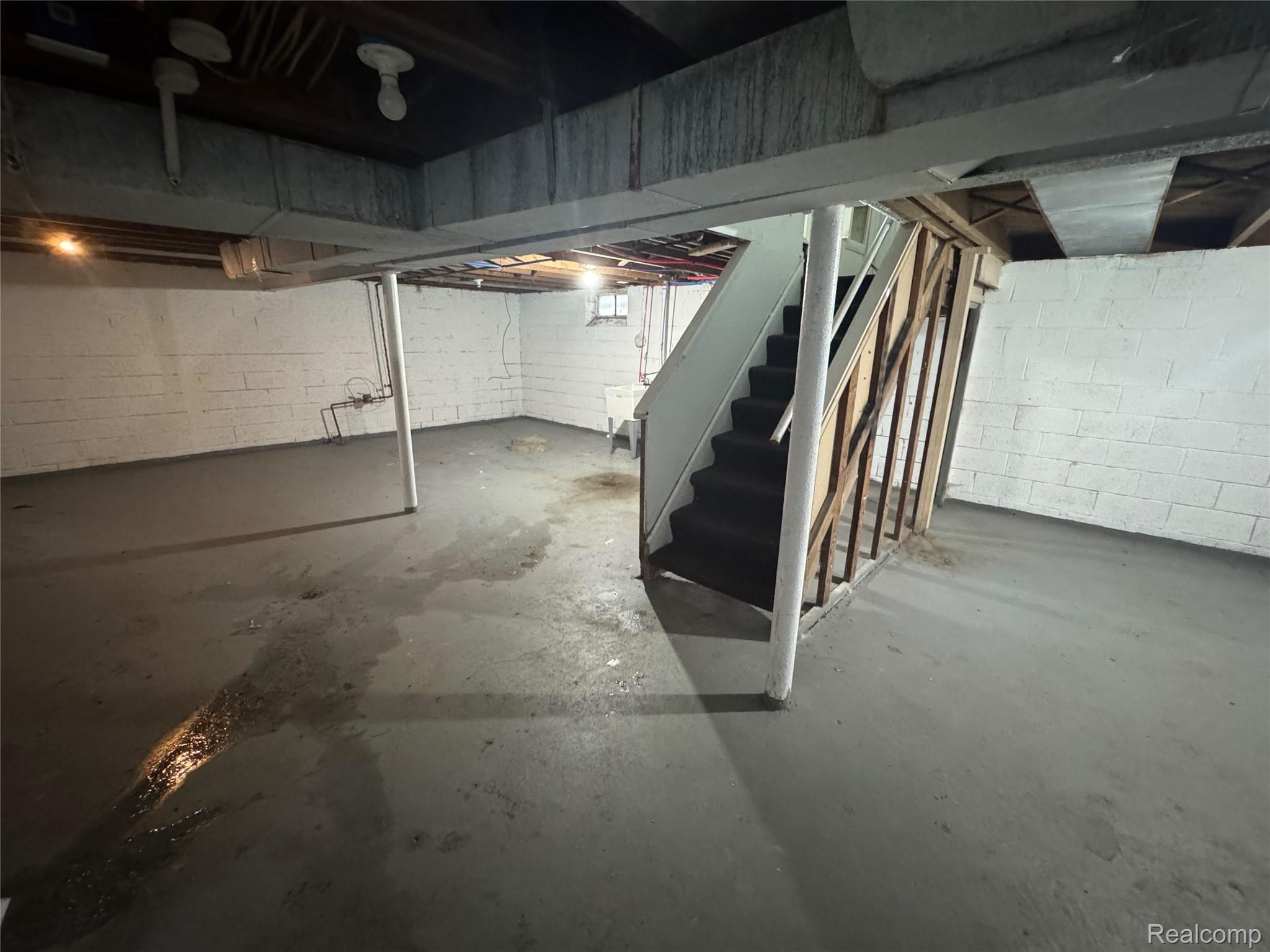 18925 Runyon Street Property Photo 12