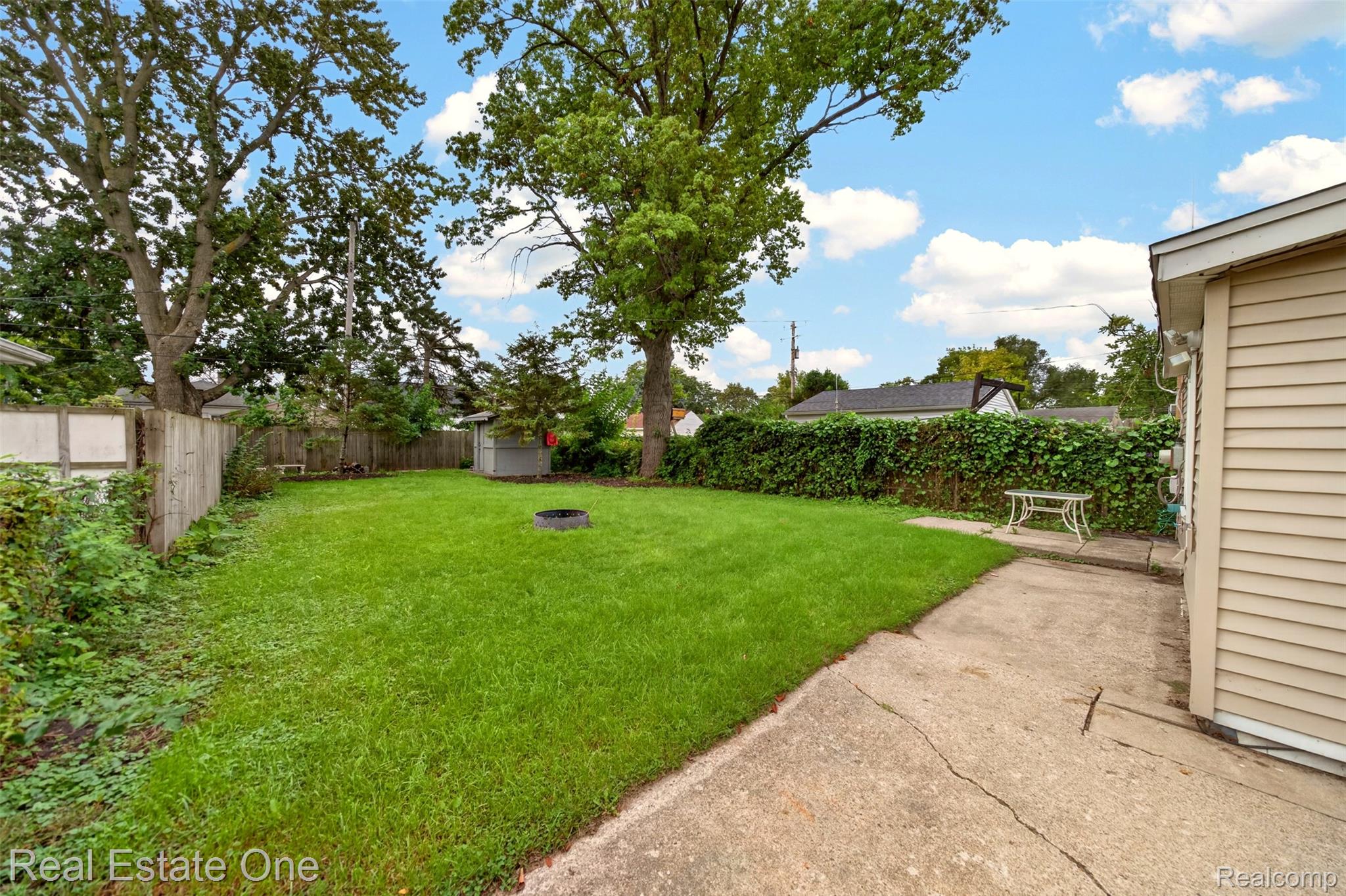 1446 E Meyers Avenue Property Photo 27
