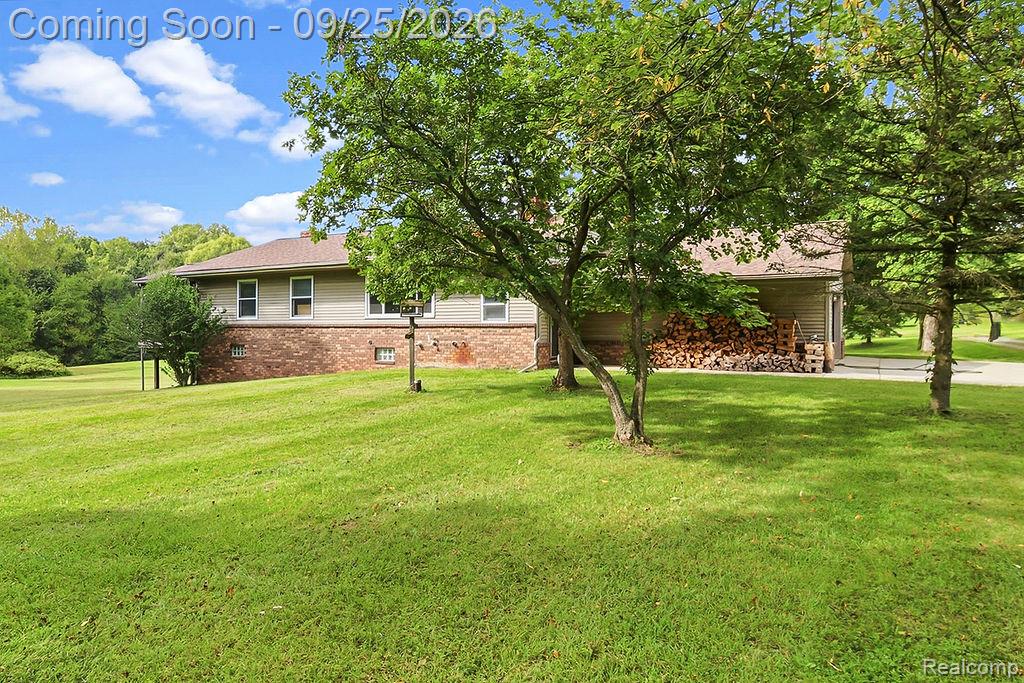 6776 Farley Road Property Photo 4