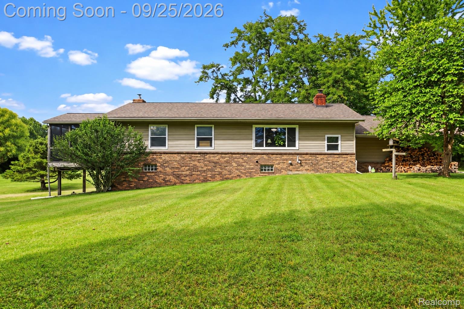 6776 Farley Road Property Photo 5