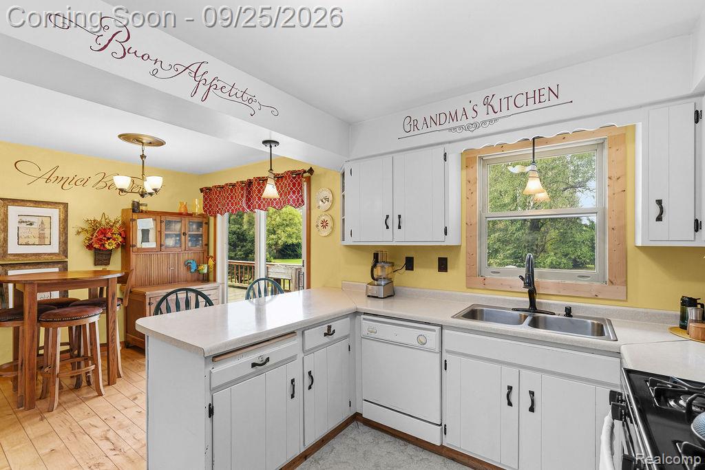 6776 Farley Road Property Photo 12