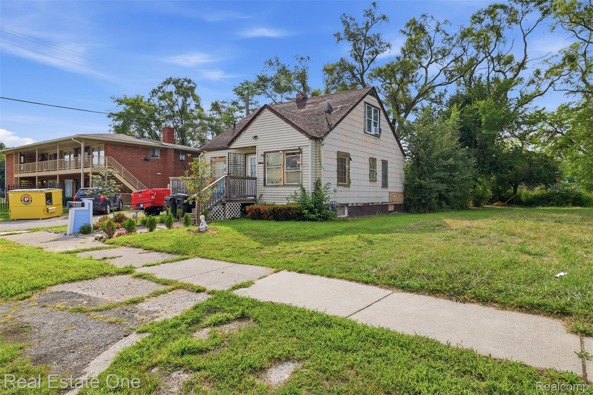 14320 Maiden Street Property Photo 2