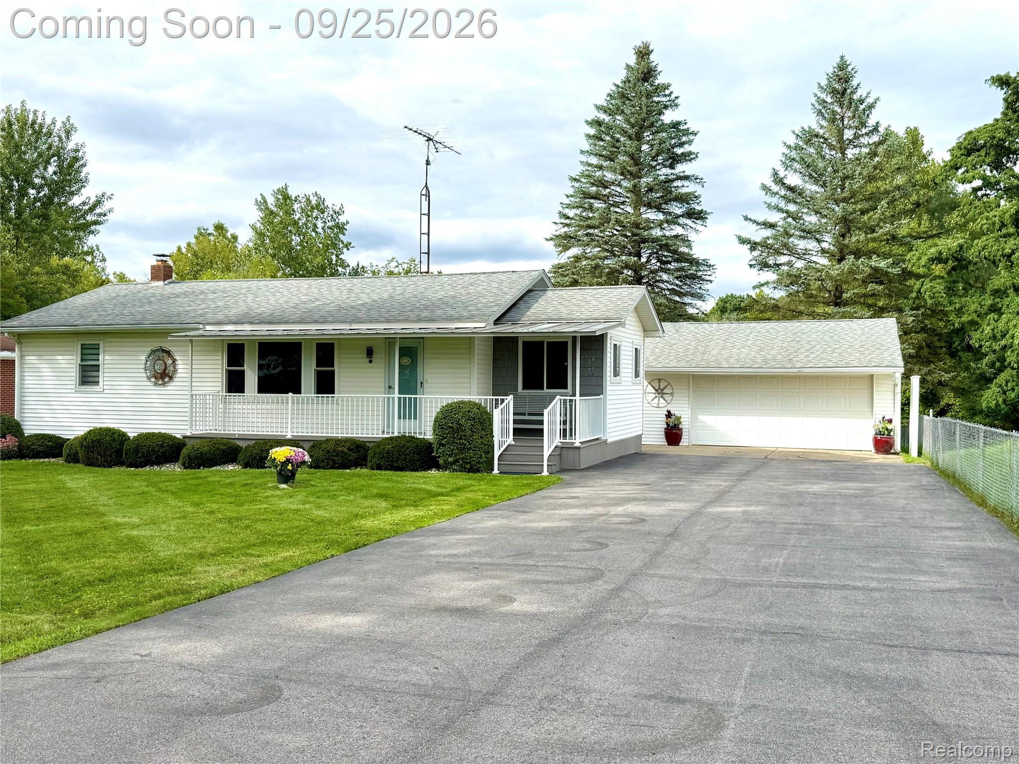 3331 Shannon Road Property Photo 1