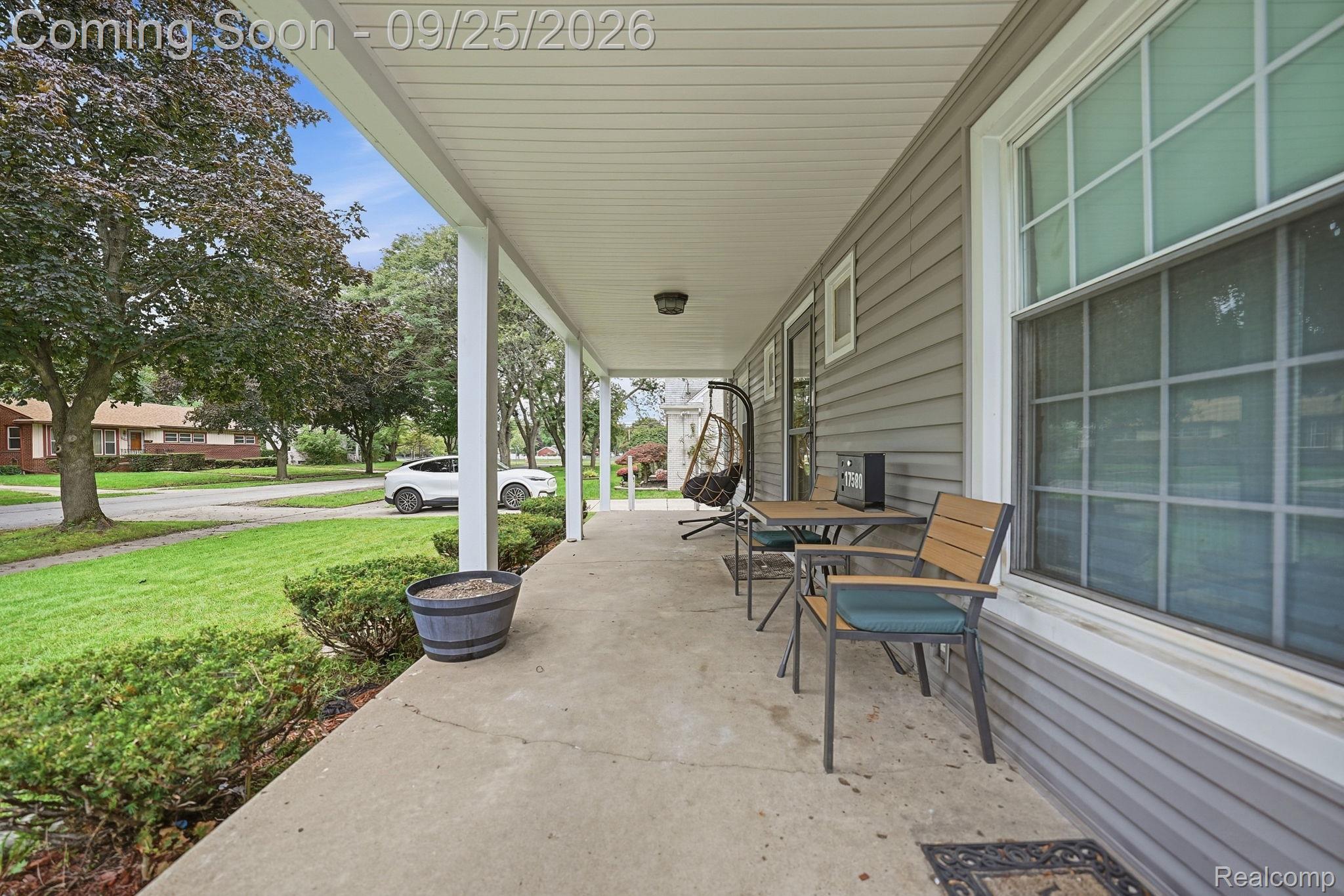 17580 Dorset Avenue Property Photo 4