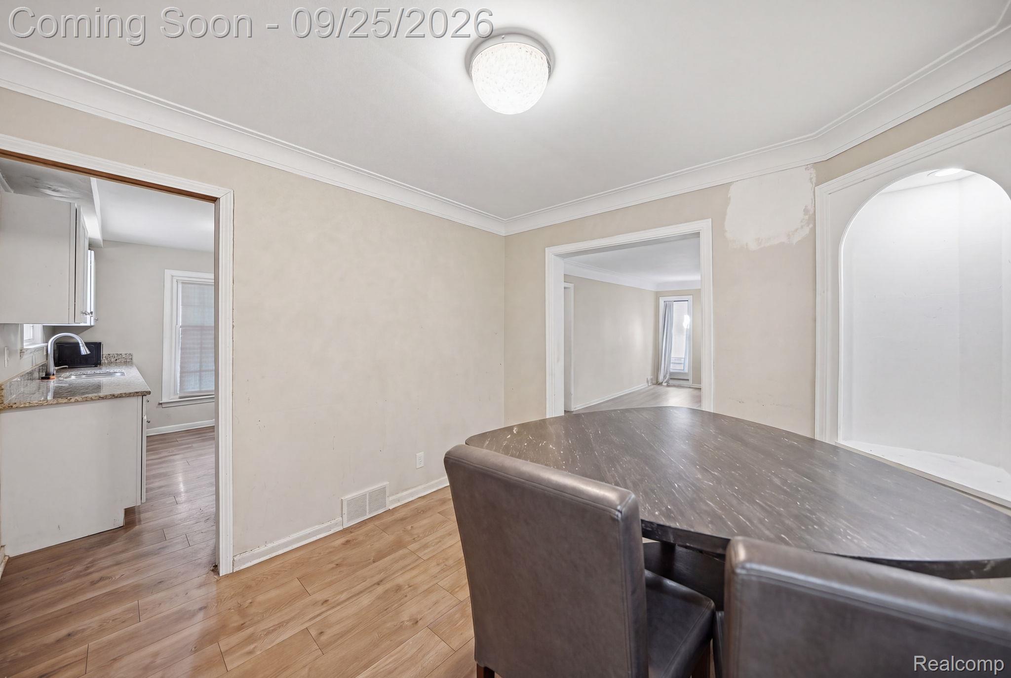 17580 Dorset Avenue Property Photo 12