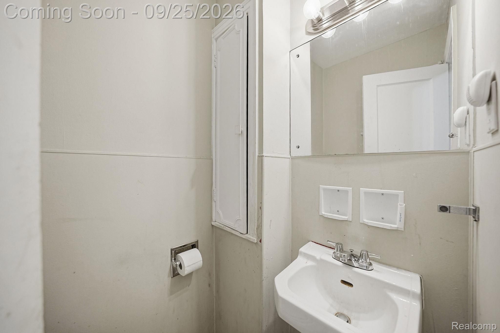 17580 Dorset Avenue Property Photo 20