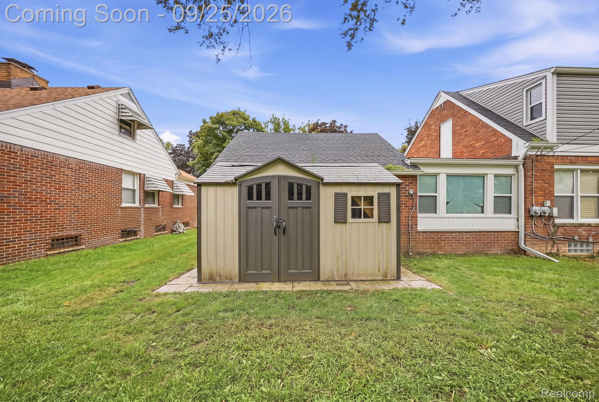 17580 Dorset Avenue Property Photo 37