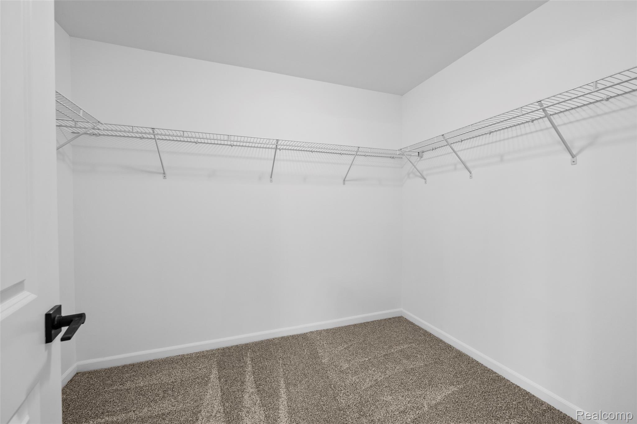 5212 Farmridge Lane Property Photo 26