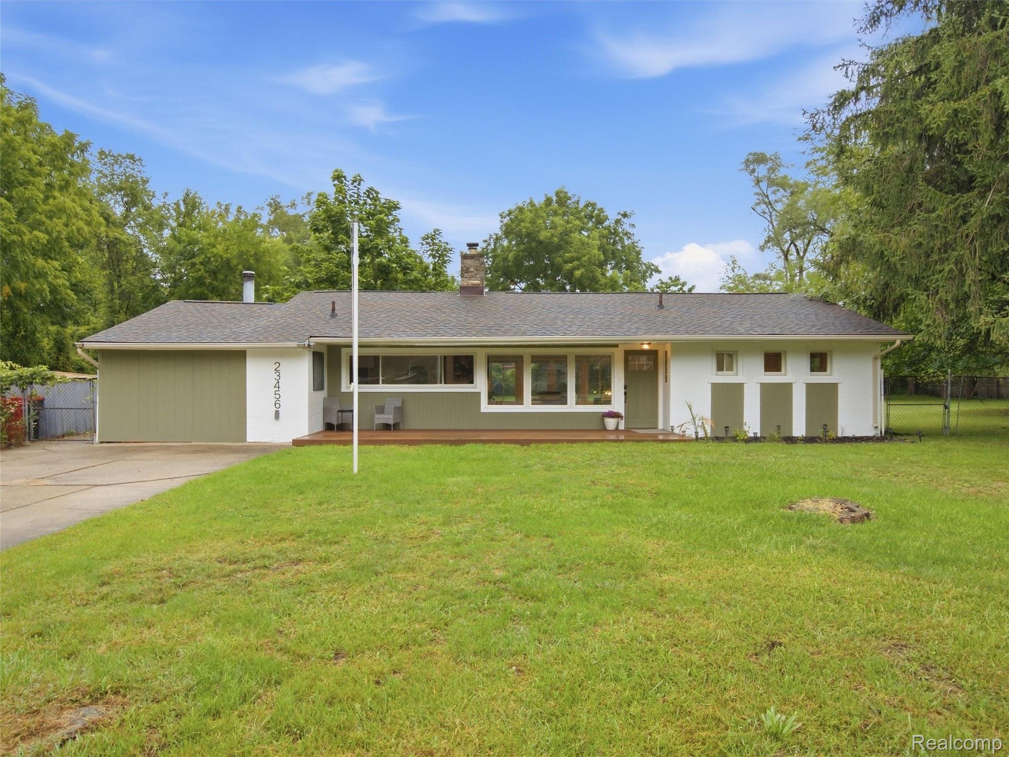 23456 Lee Baker Drive Property Photo 1