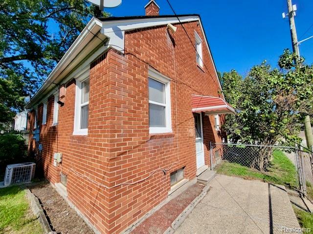 24503 Brittany Avenue Property Photo 3