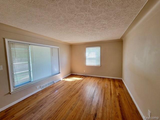 24503 Brittany Avenue Property Photo 7
