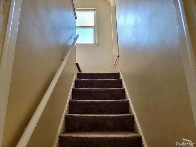 24503 Brittany Avenue Property Photo 12