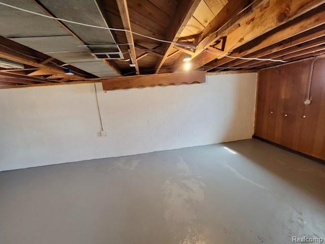 24503 Brittany Avenue Property Photo 16