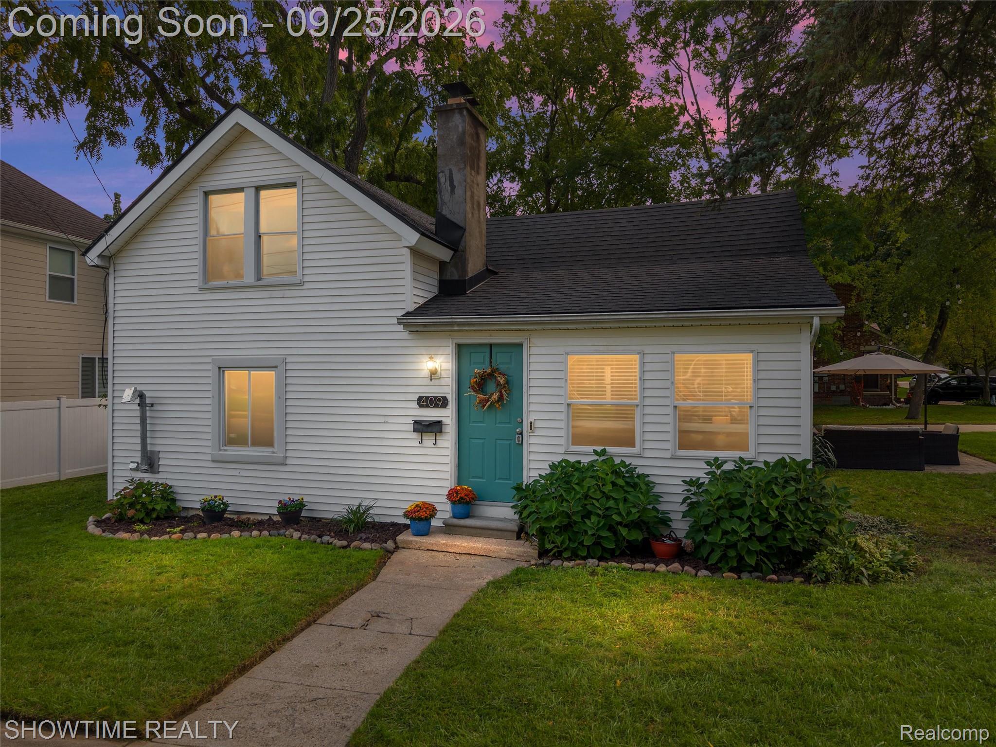 409 1st Street Property Photo 1