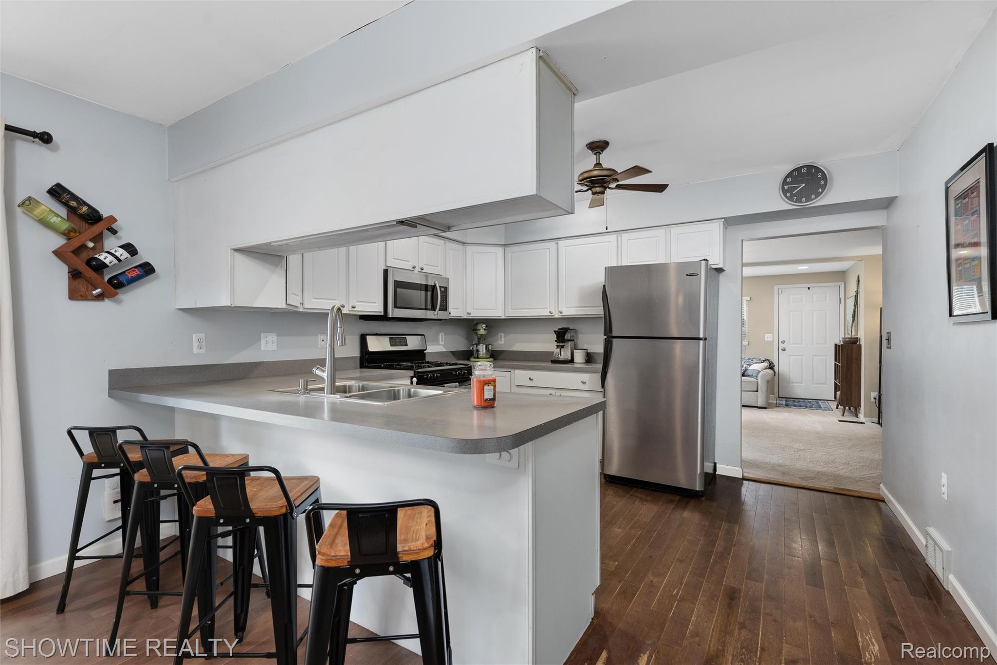 409 1st Street Property Photo 6