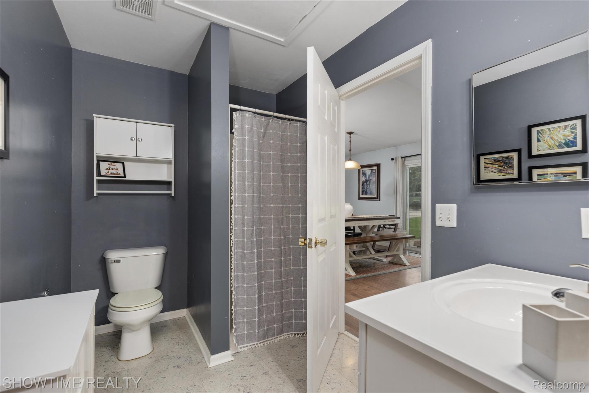 409 1st Street Property Photo 16