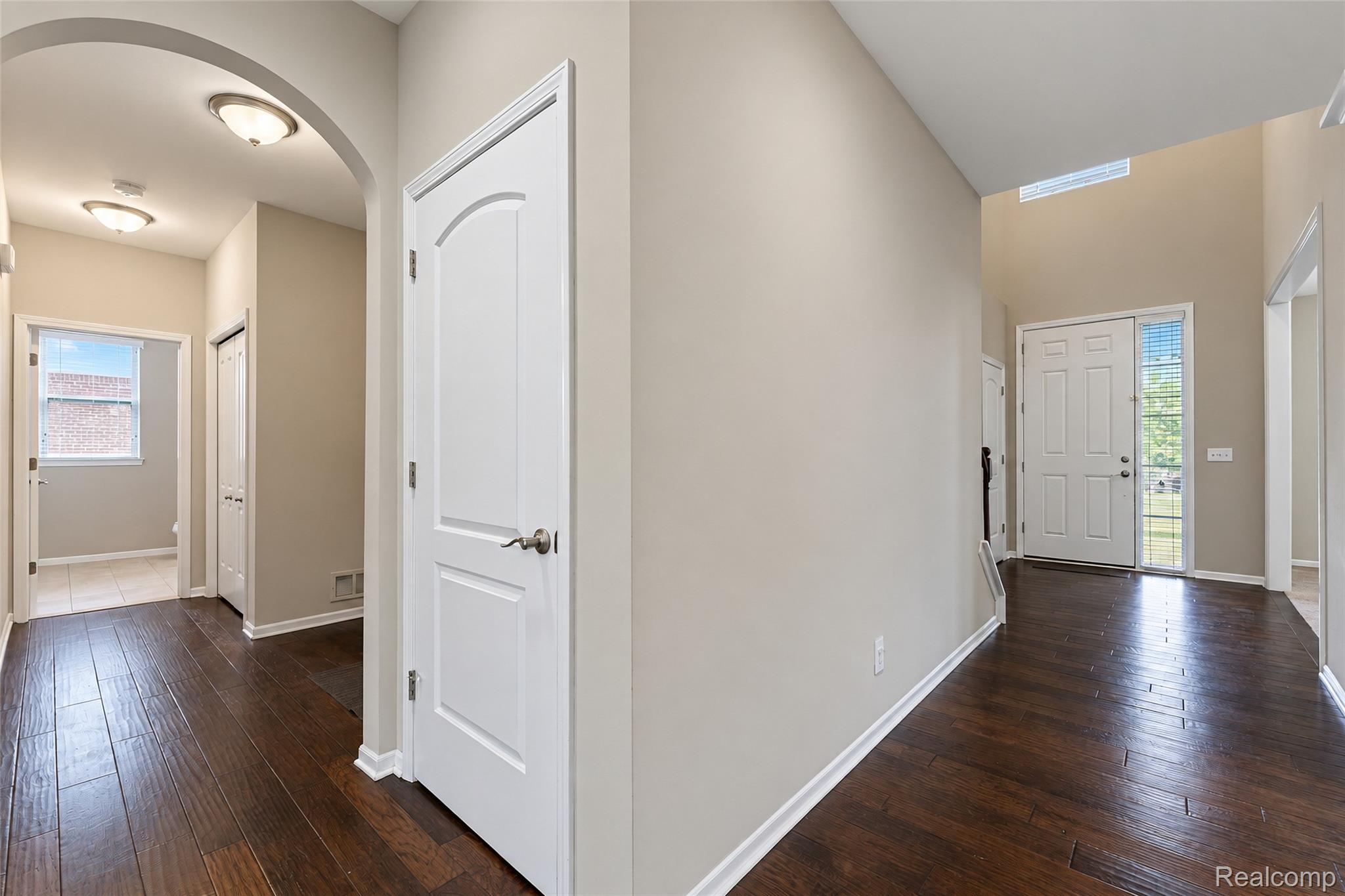 822 Lake Woods Drive Property Photo 29