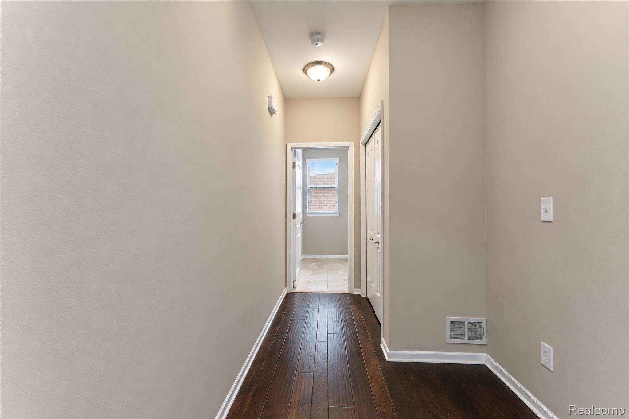 822 Lake Woods Drive Property Photo 30