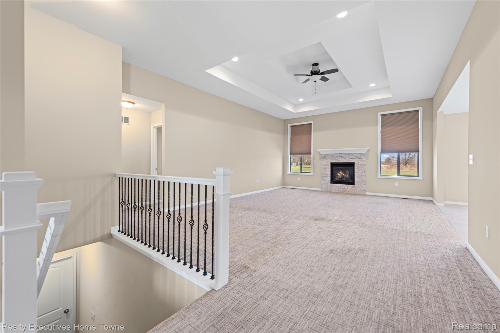 7285 Wood Pointe Drive Property Photo 11