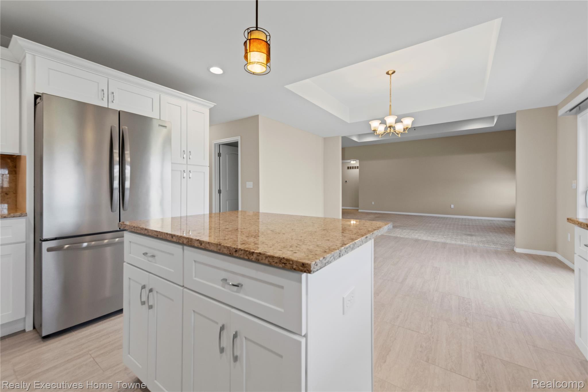 7285 Wood Pointe Drive Property Photo 18
