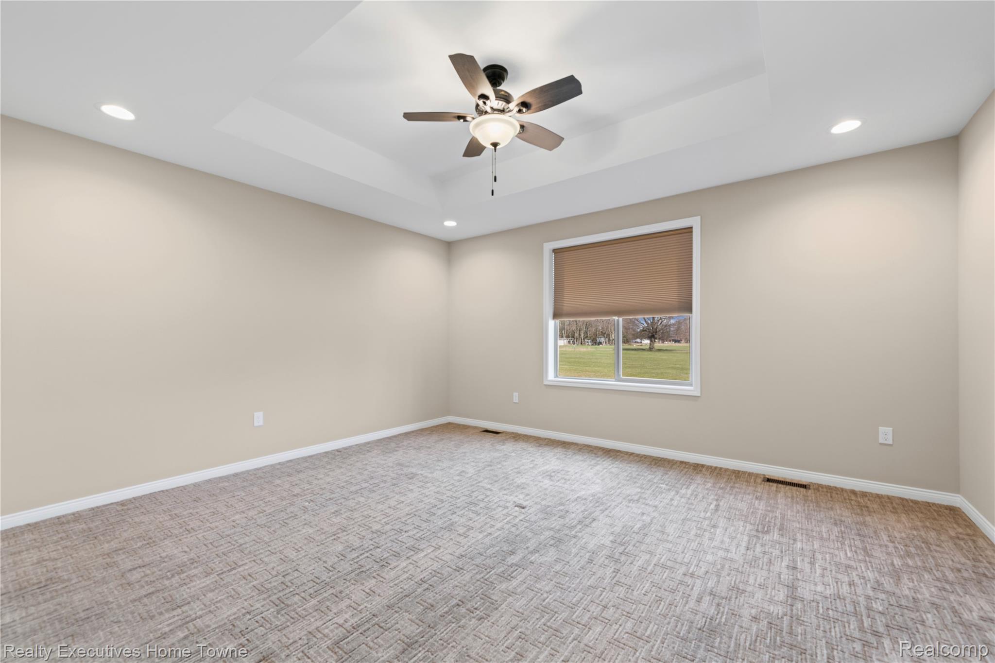 7285 Wood Pointe Drive Property Photo 22