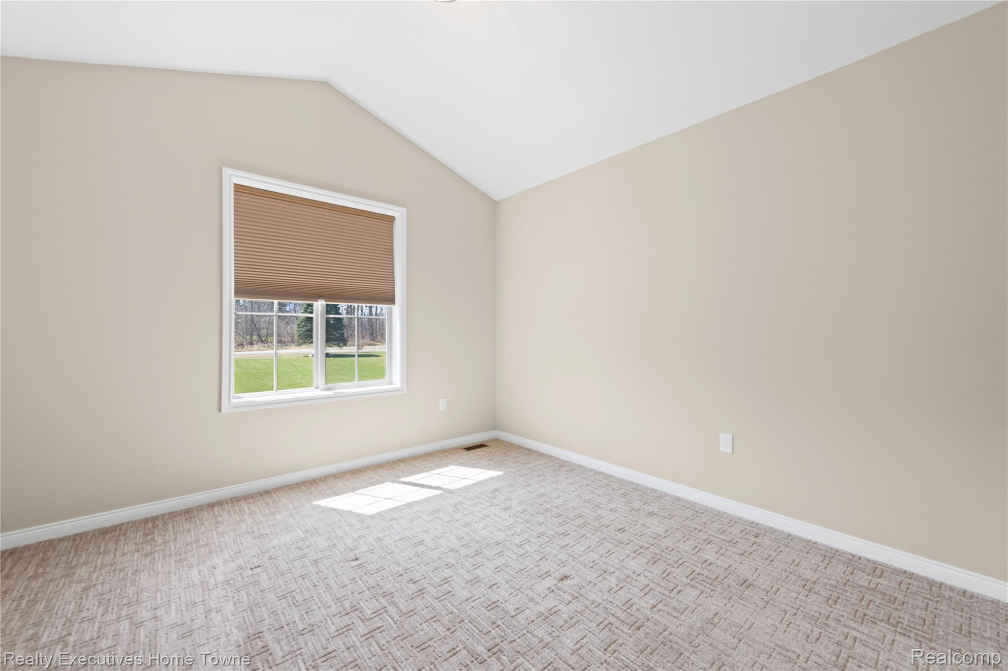 7285 Wood Pointe Drive Property Photo 31