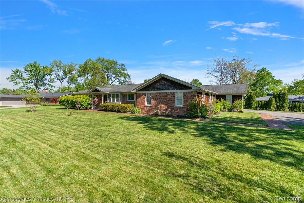 2985 Summervale Lane Property Photo 3
