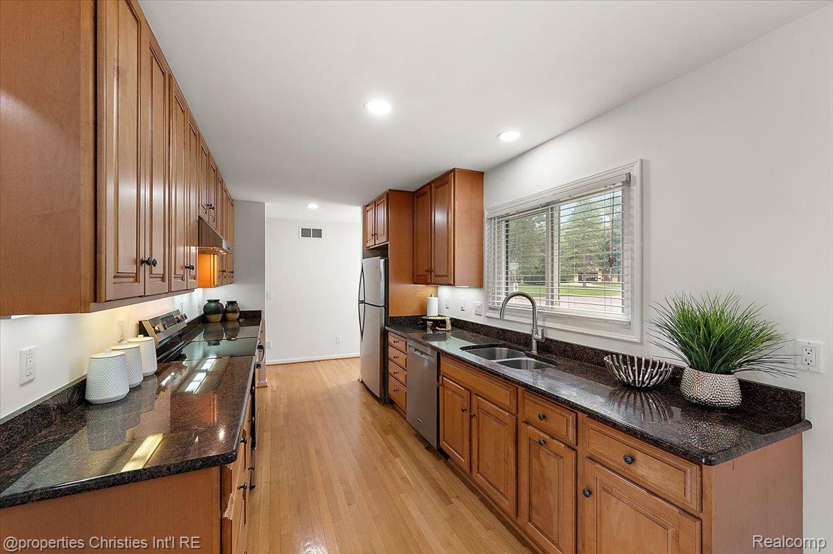 2985 Summervale Lane Property Photo 15