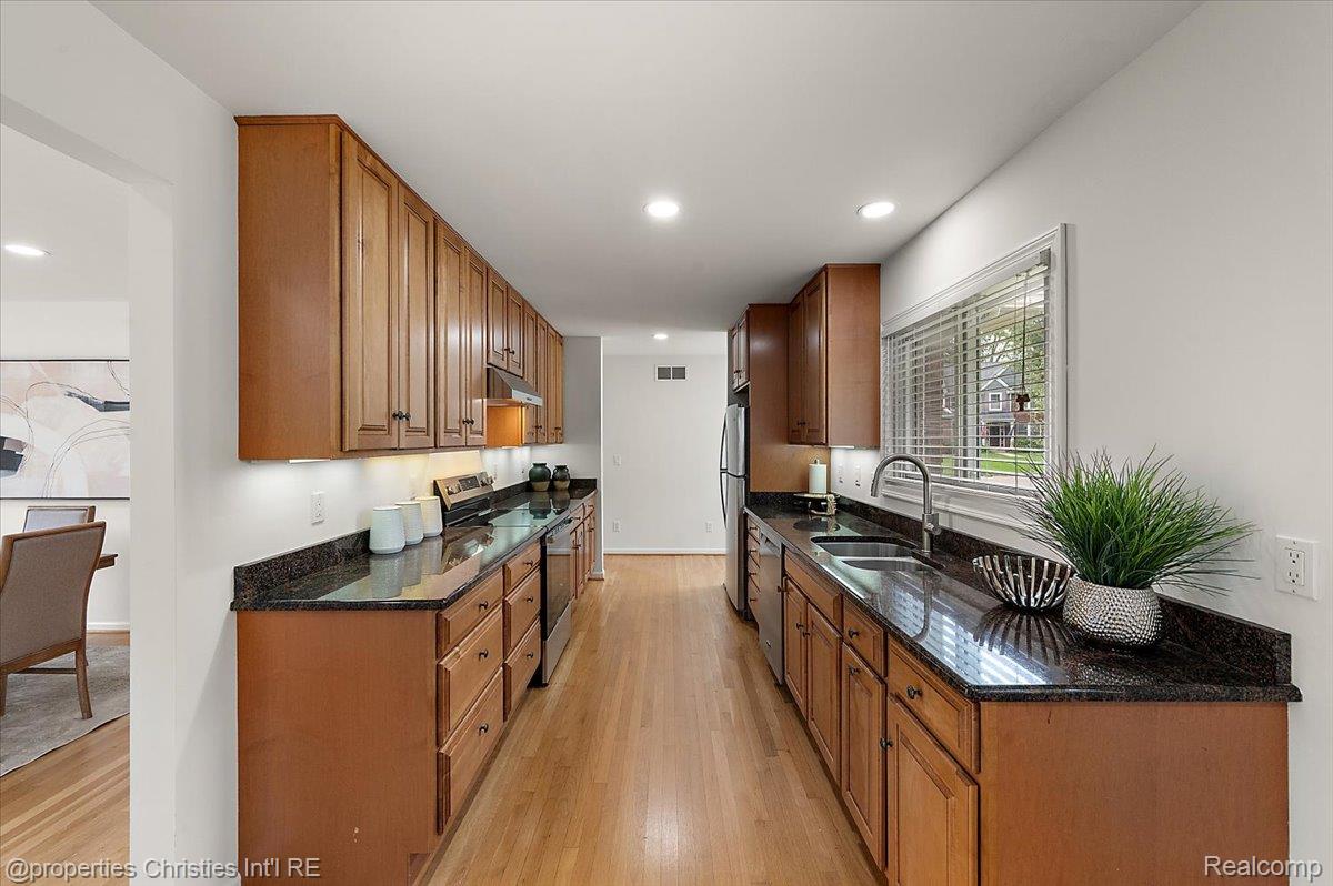 2985 Summervale Lane Property Photo 16