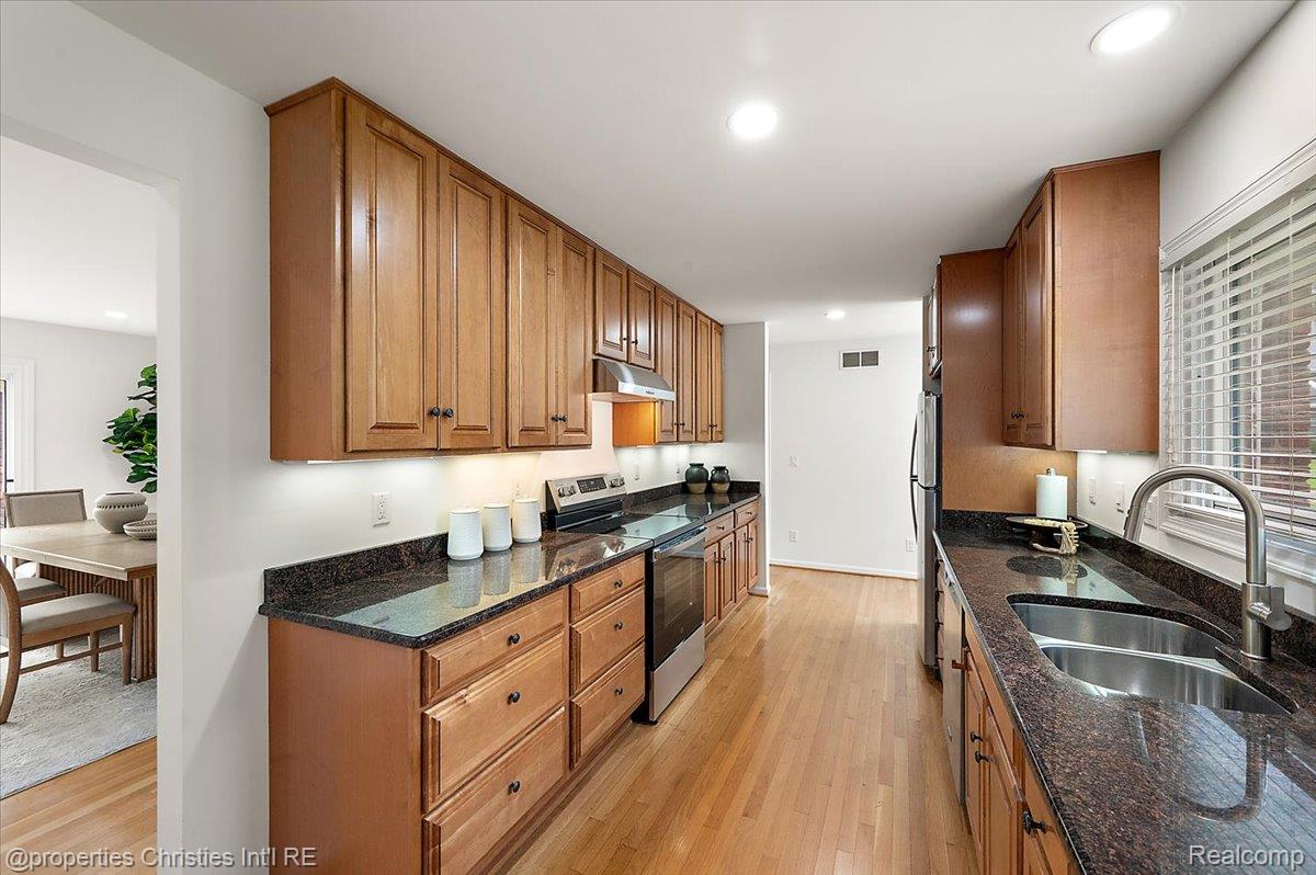 2985 Summervale Lane Property Photo 17