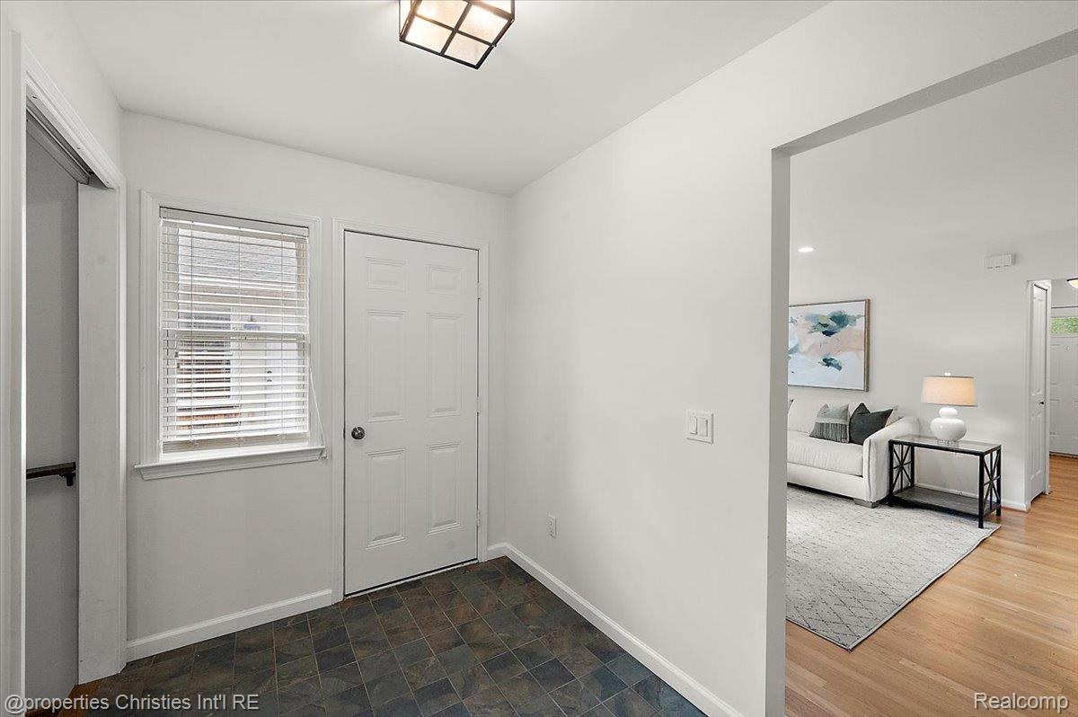 2985 Summervale Lane Property Photo 23