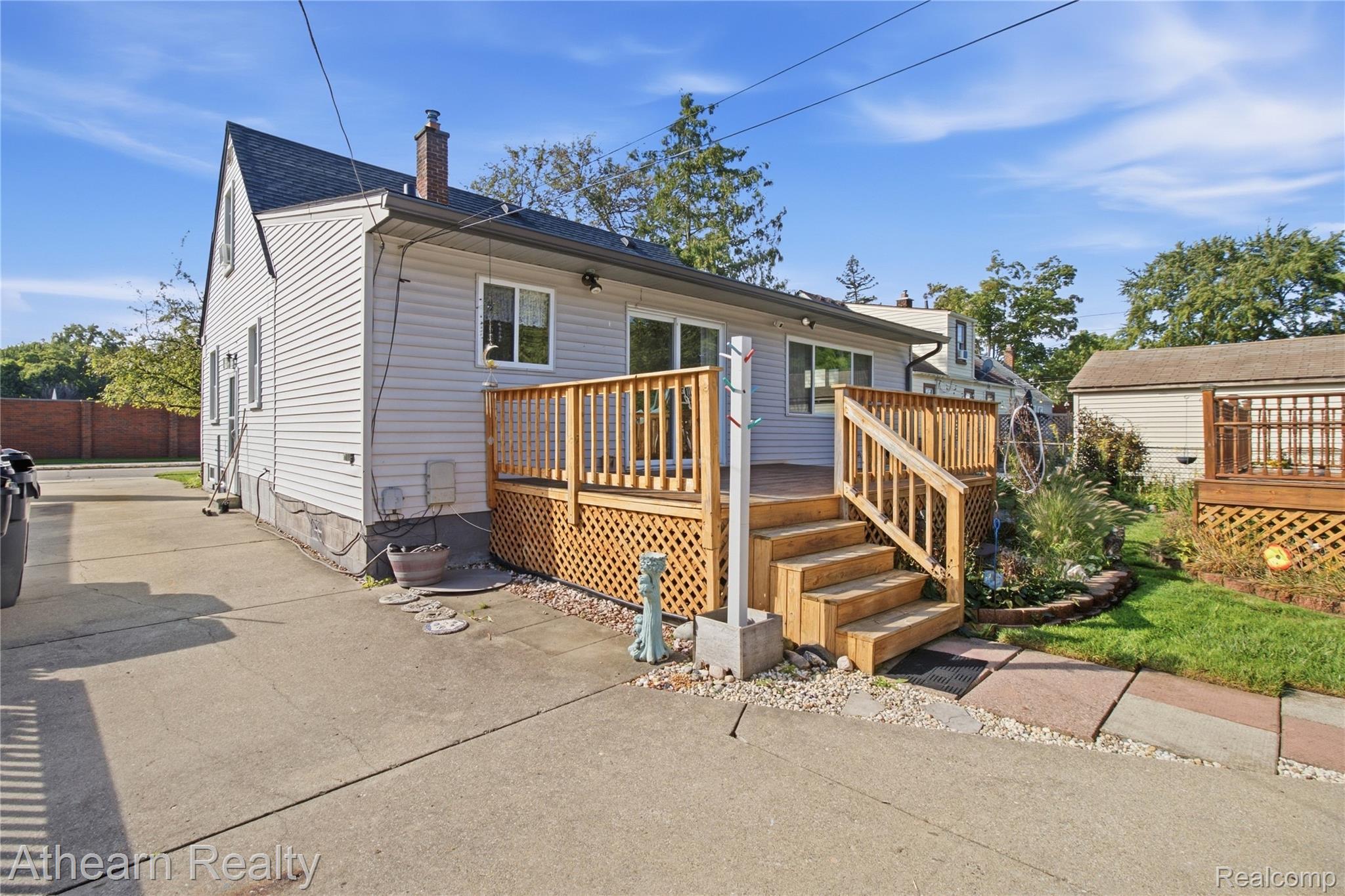 14050 Wales Street Property Photo 7