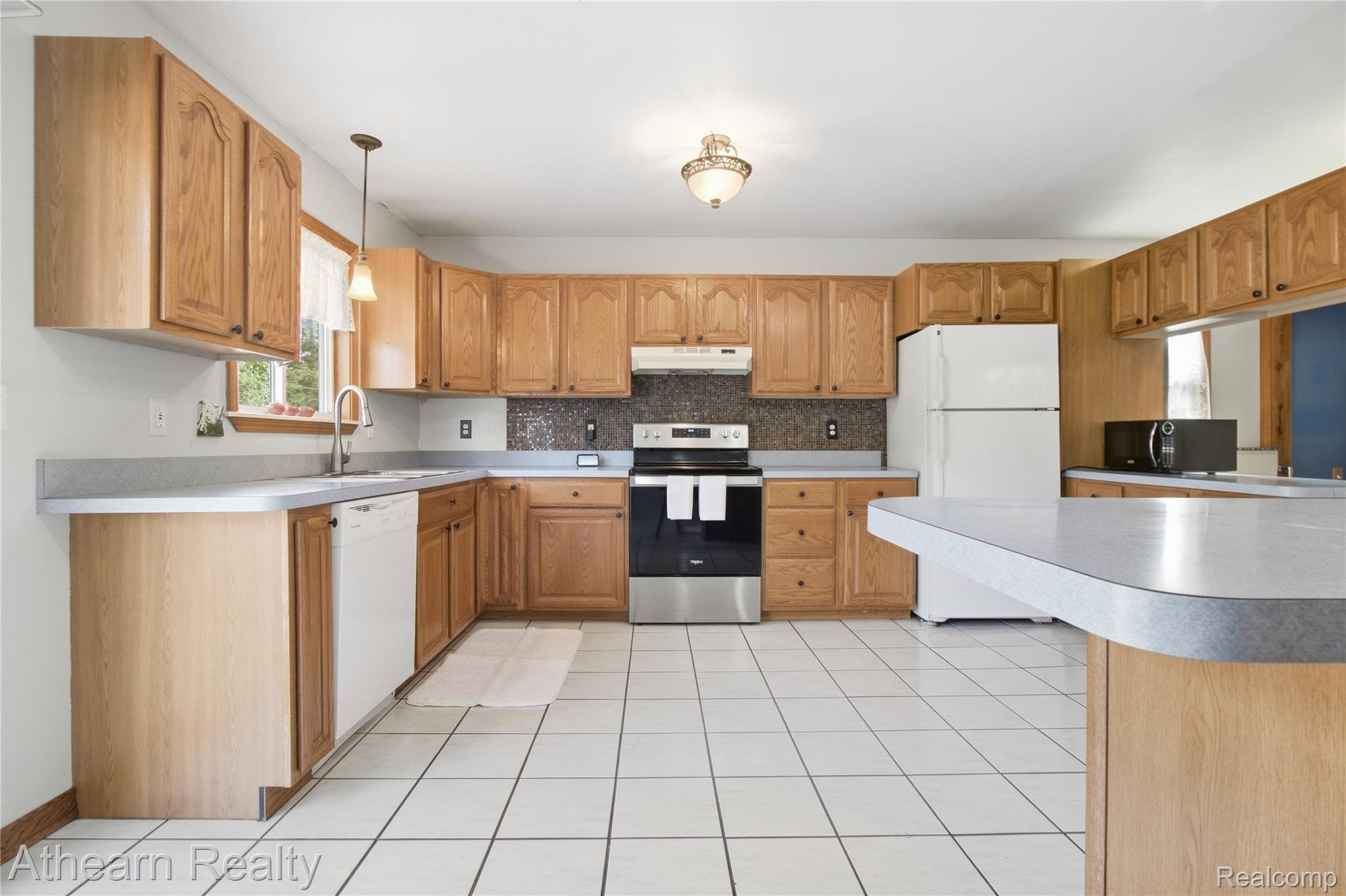 14050 Wales Street Property Photo 22