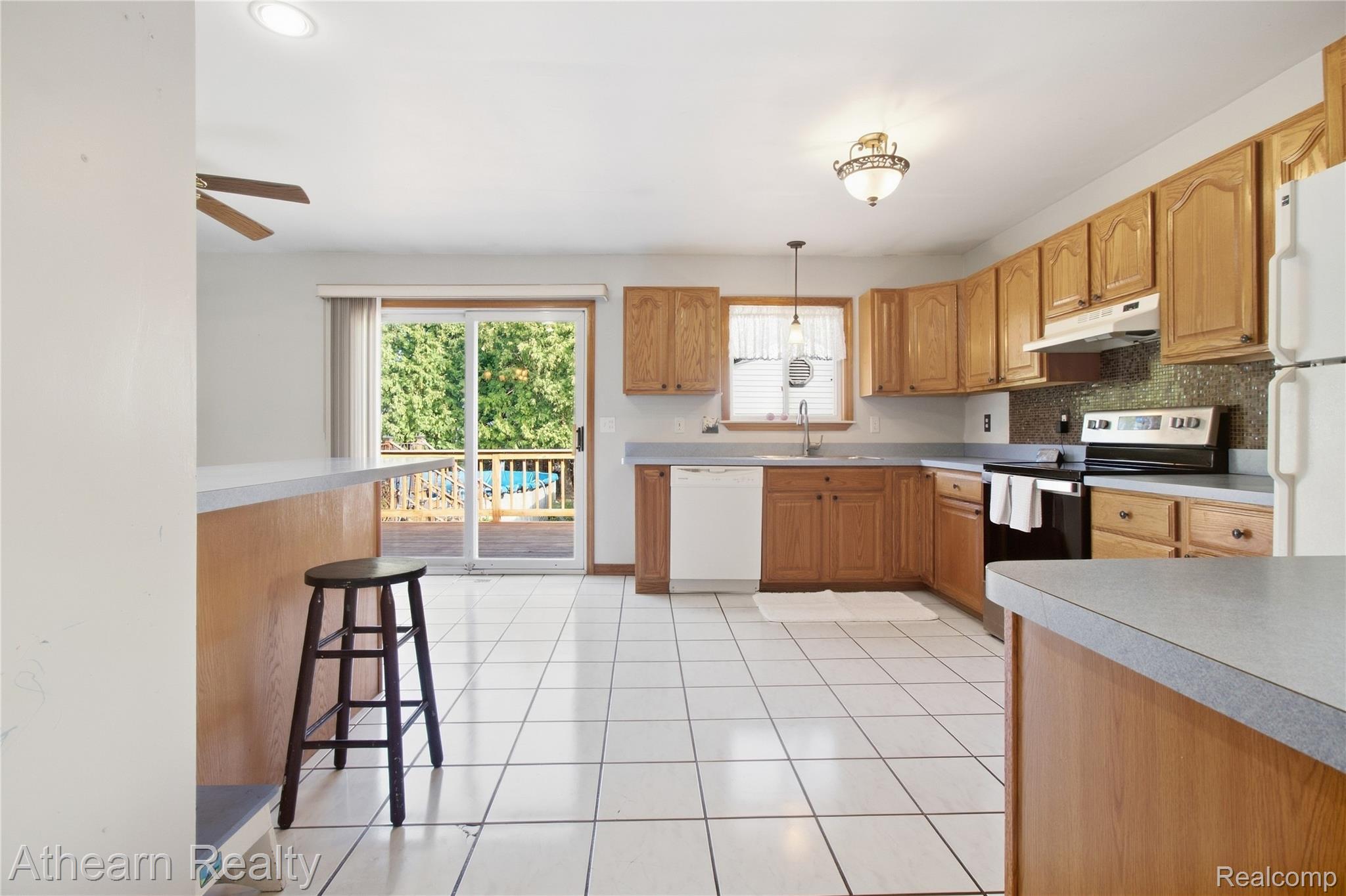14050 Wales Street Property Photo 23