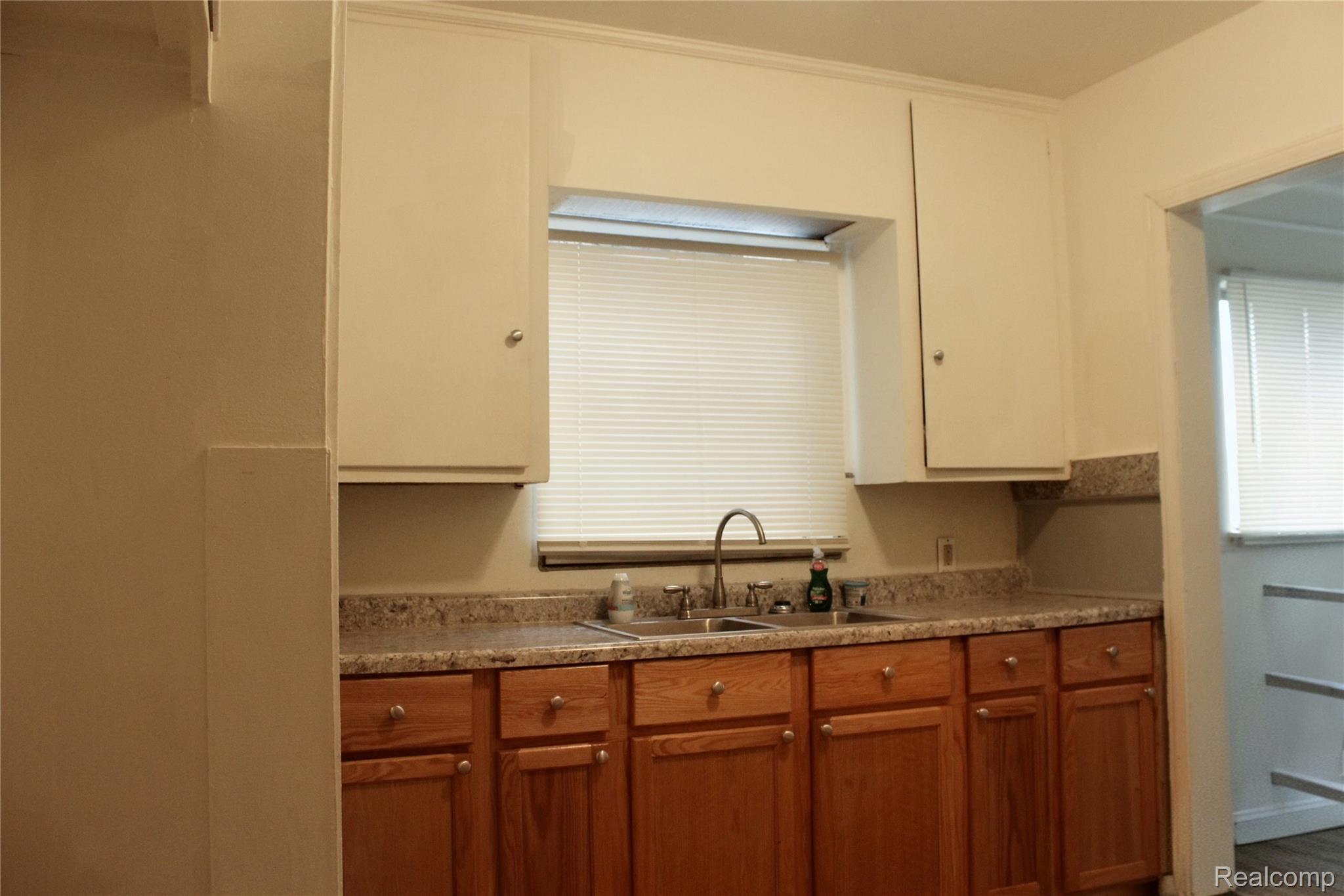 9184 Harvard Road Property Photo 6