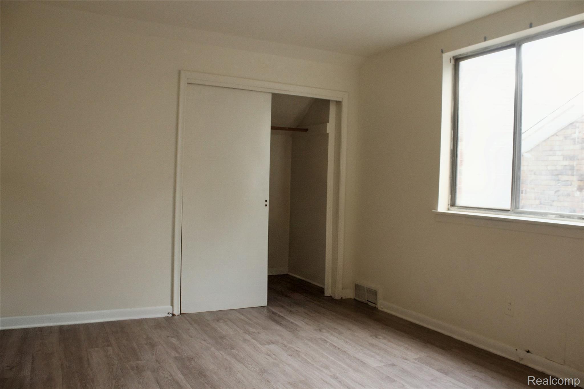 9184 Harvard Road Property Photo 20