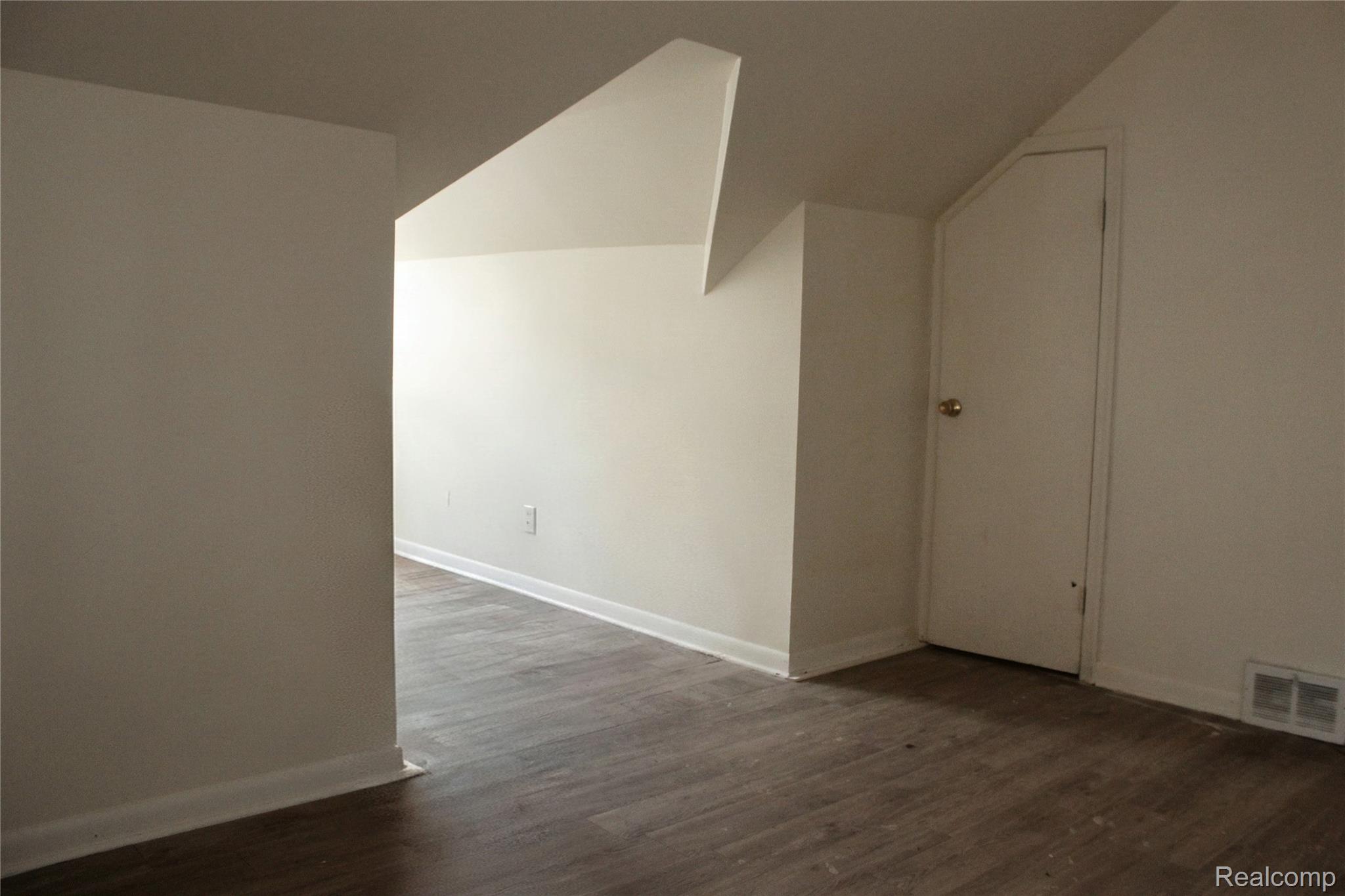 9184 Harvard Road Property Photo 21