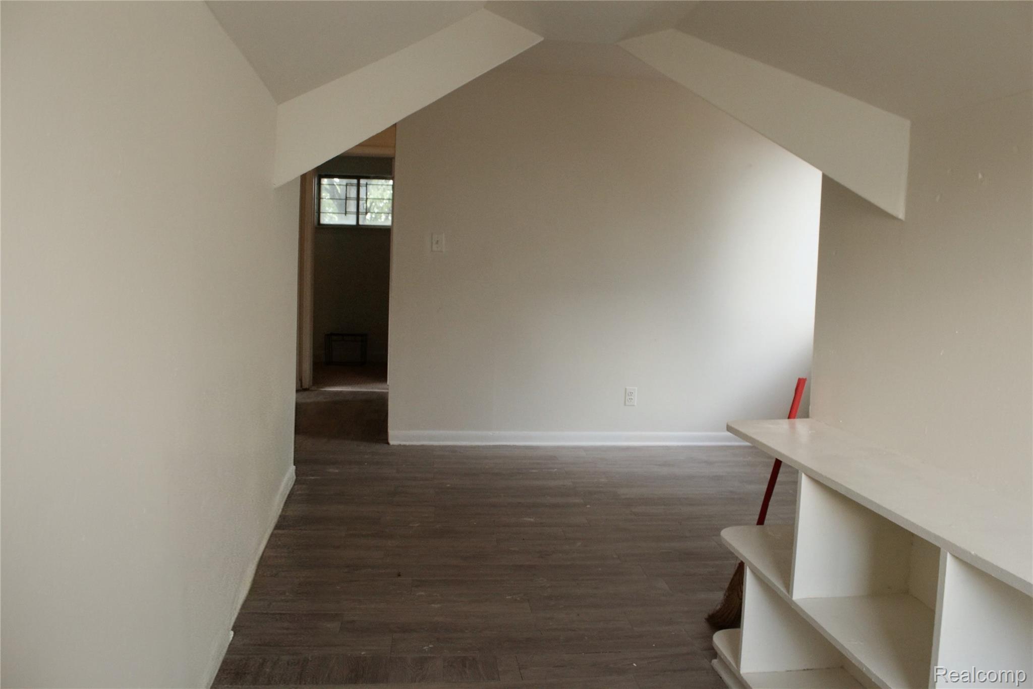 9184 Harvard Road Property Photo 24