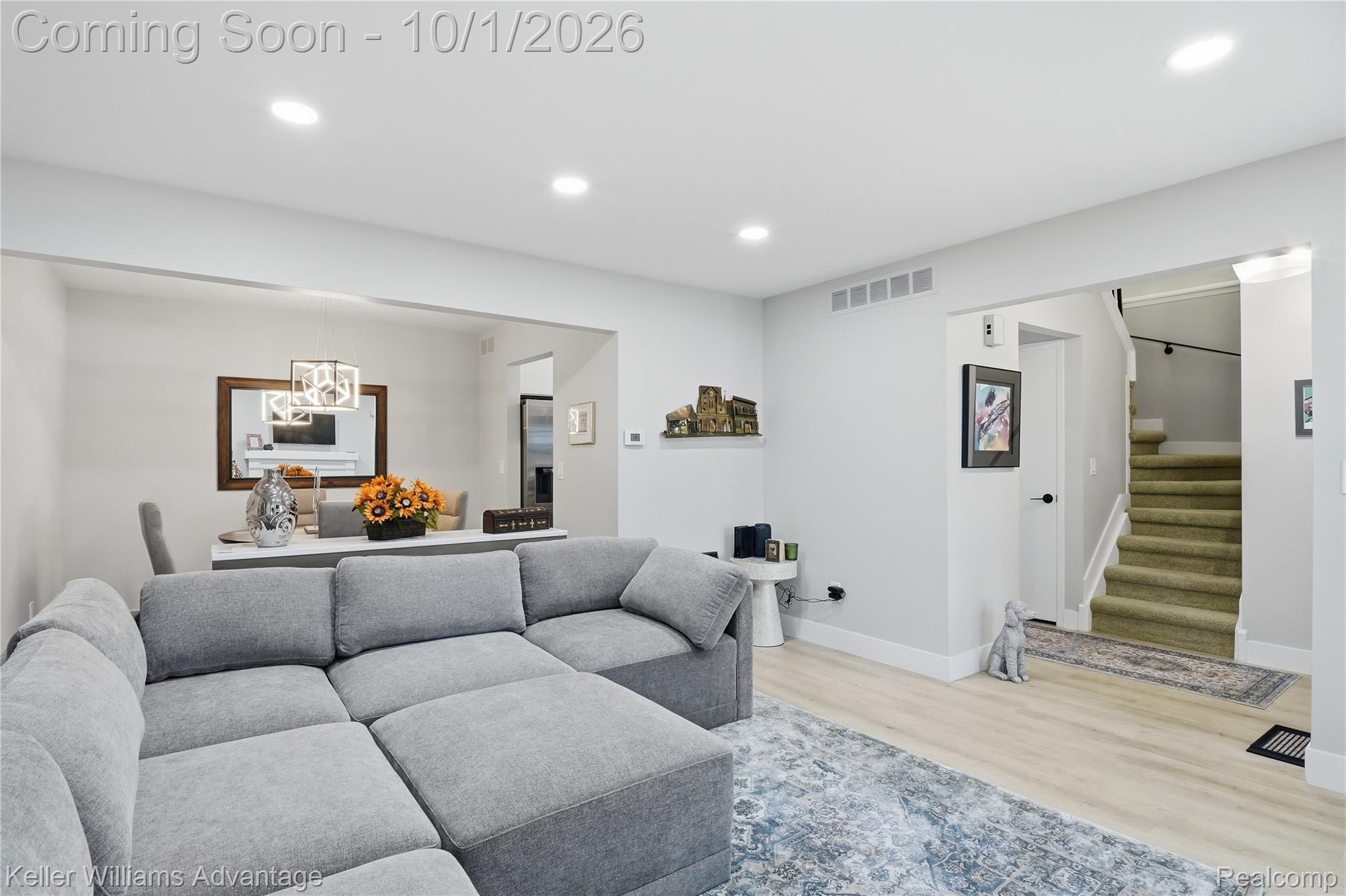 42142 Gladwin Street Property Photo 10
