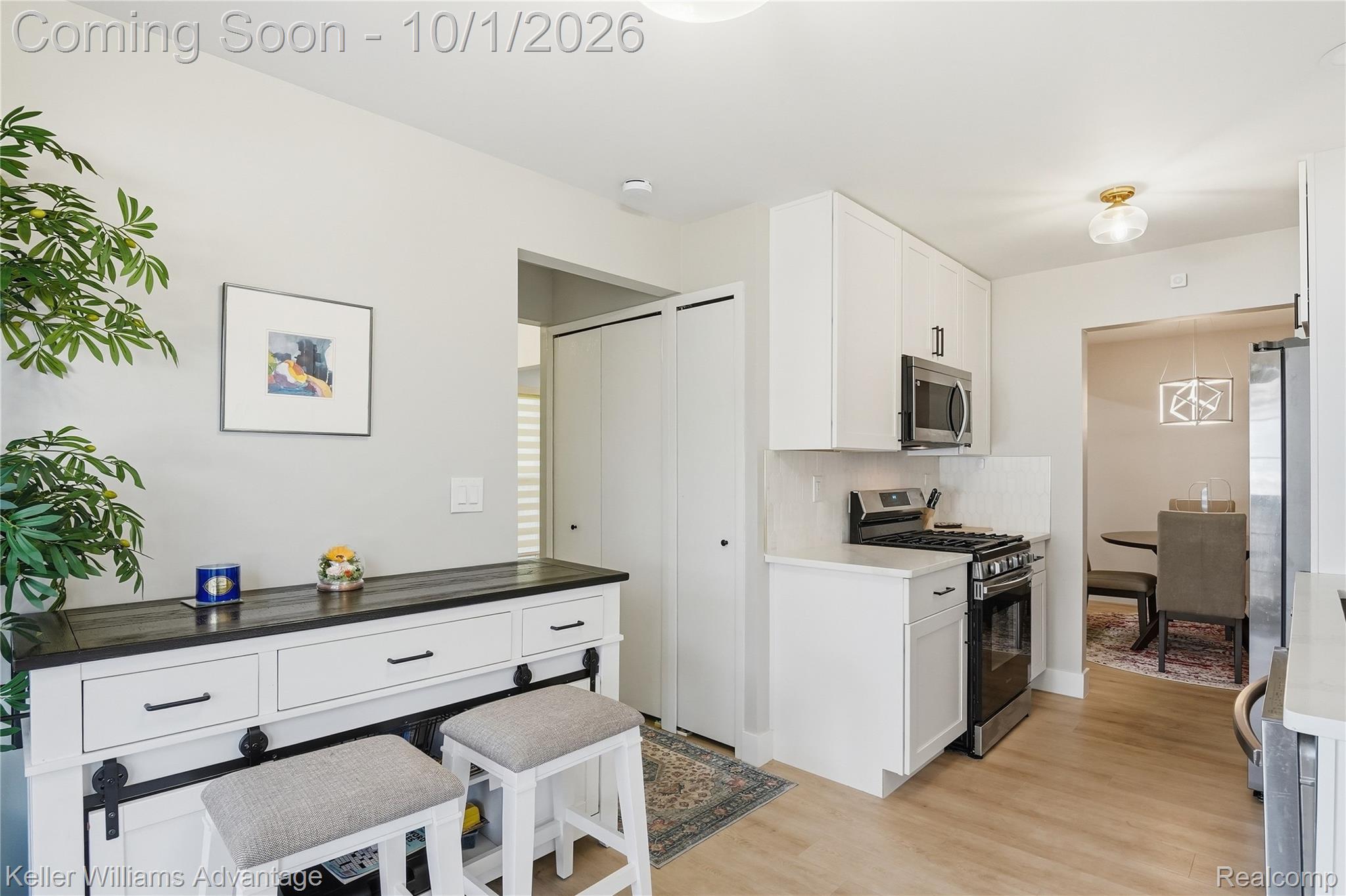 42142 Gladwin Street Property Photo 18