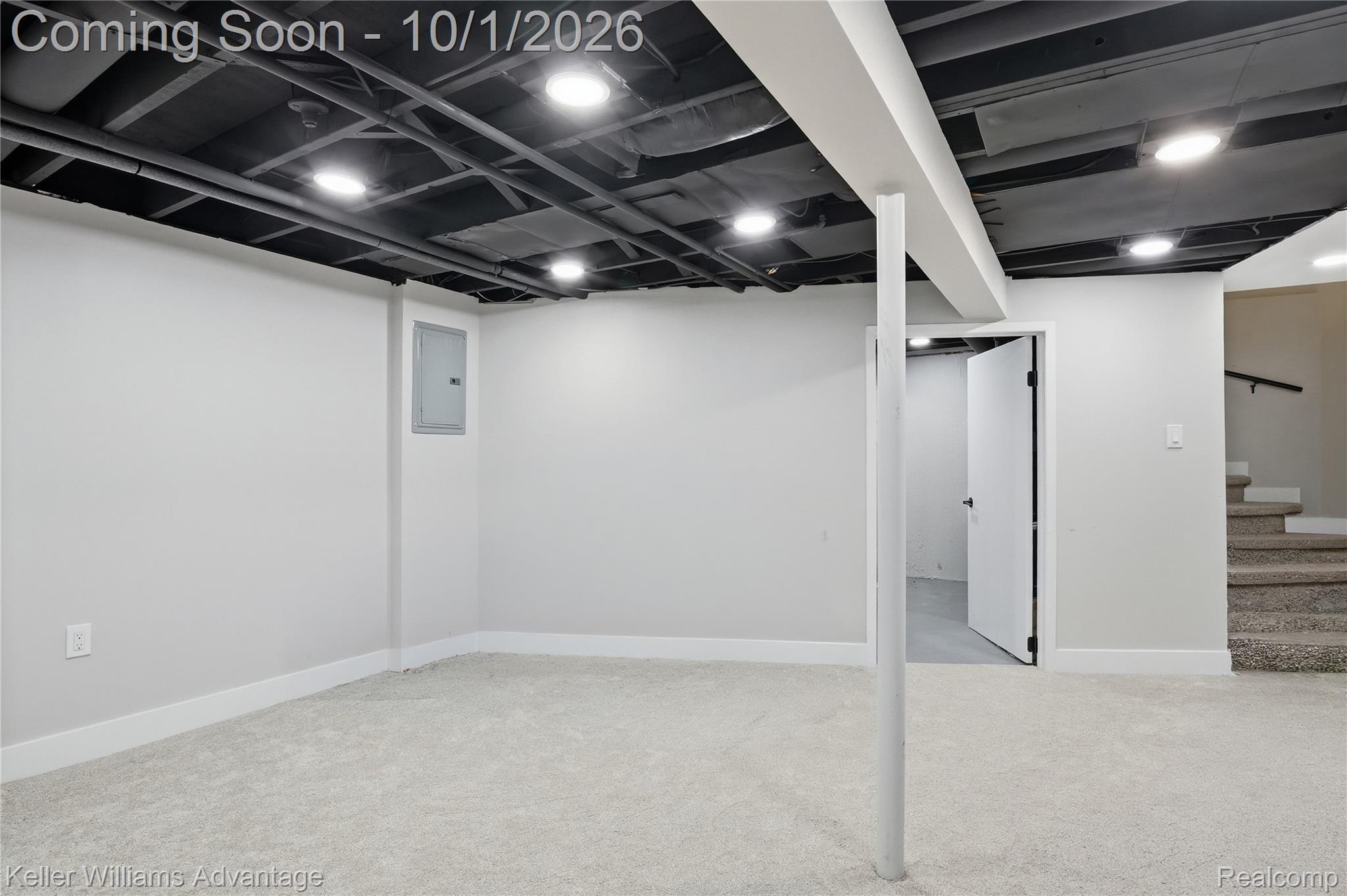 42142 Gladwin Street Property Photo 36