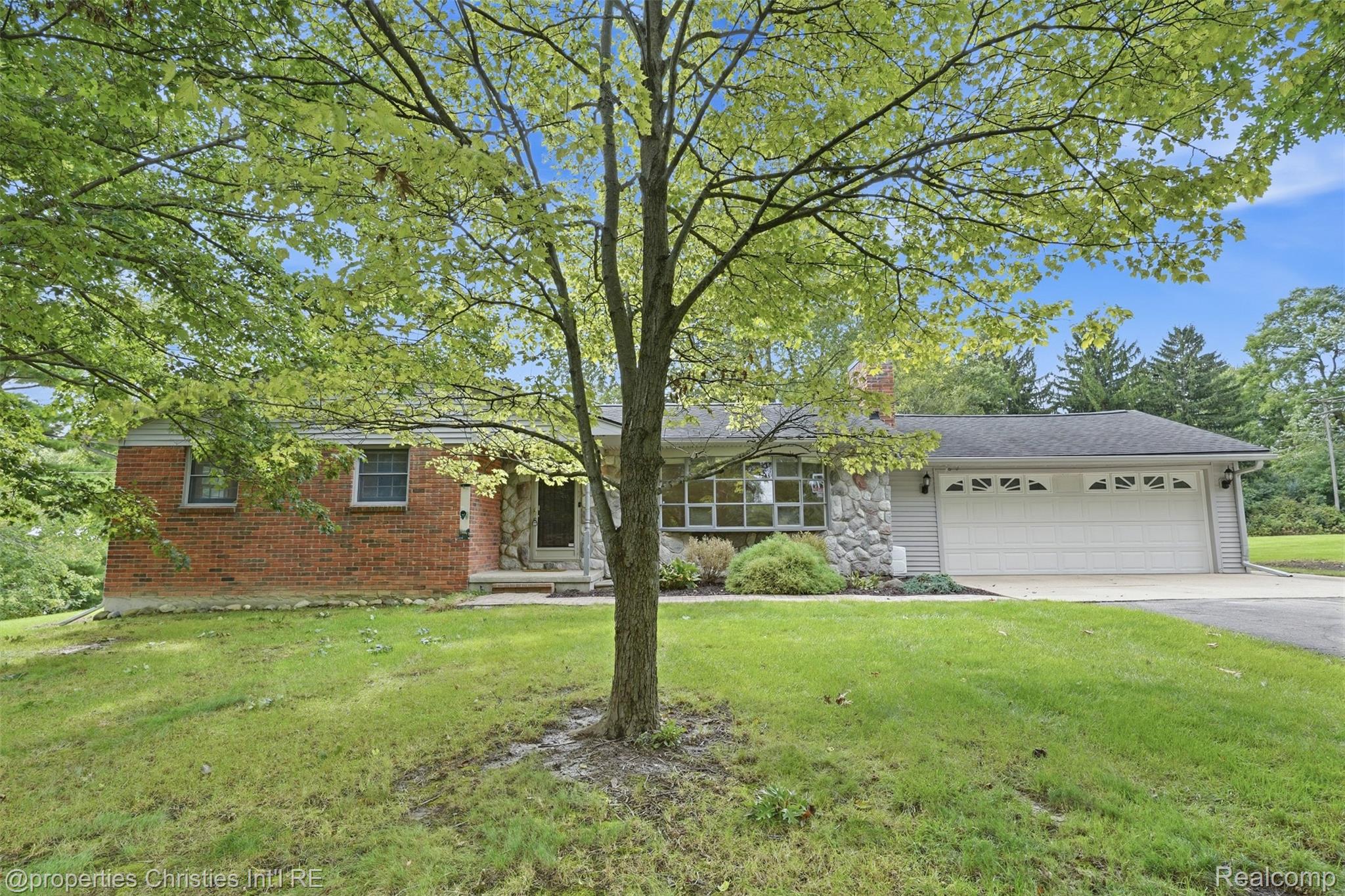 4030 Textile Road Property Photo 1